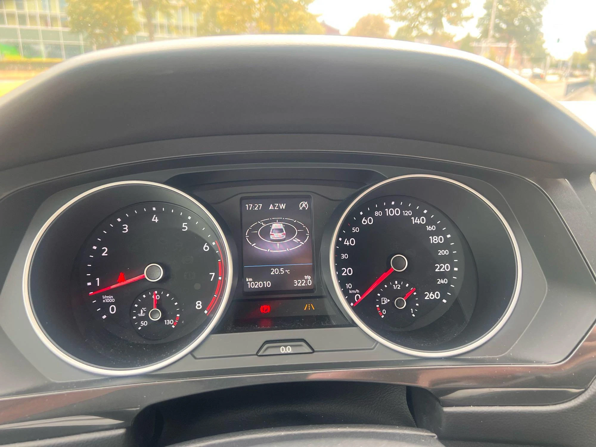 Volkswagen-Tiguan-image-6
