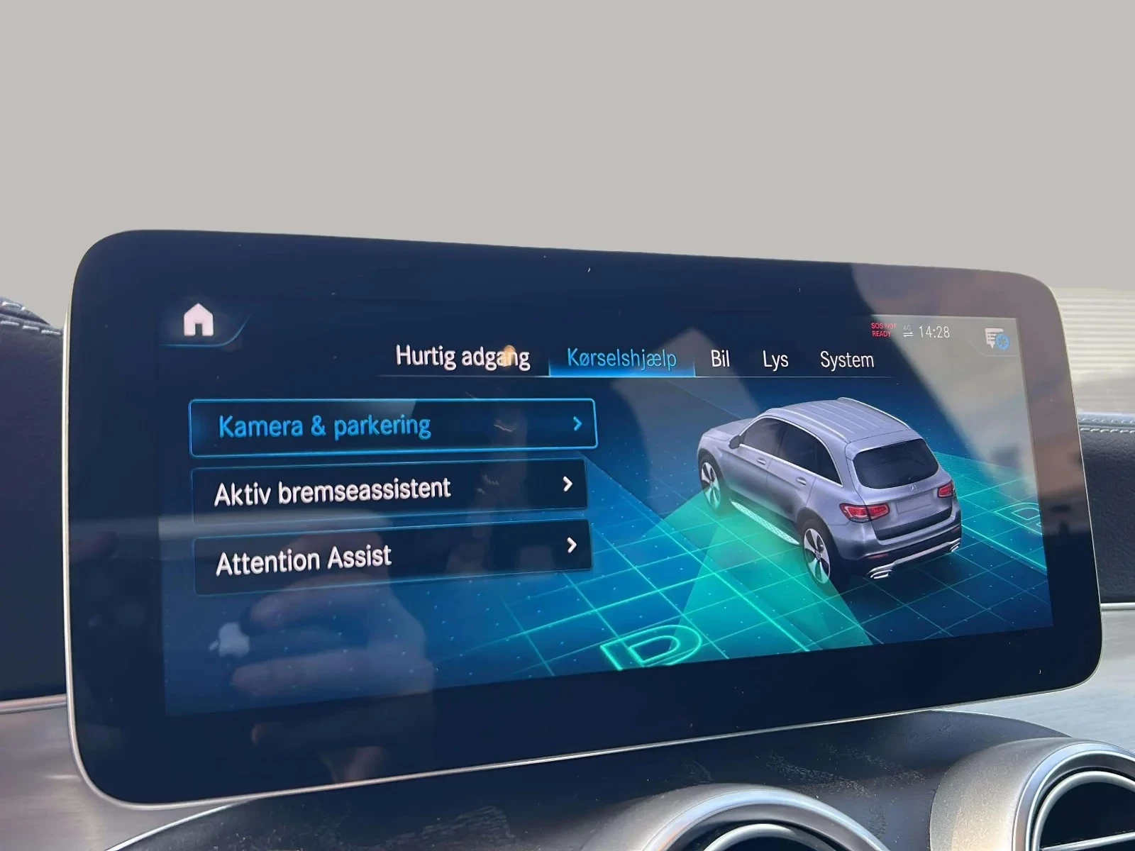 Mercedes-Benz-GLC-image-14