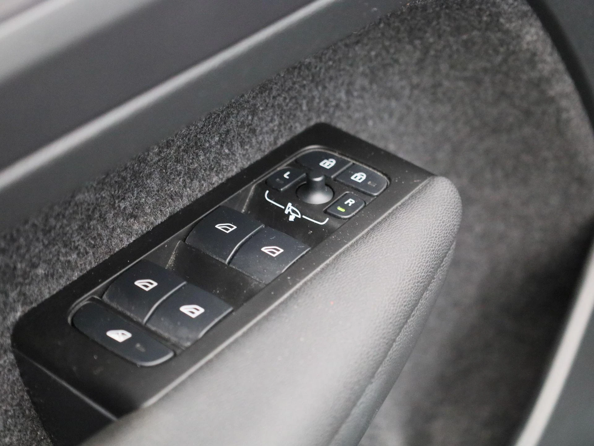 Volvo-XC40-image-29