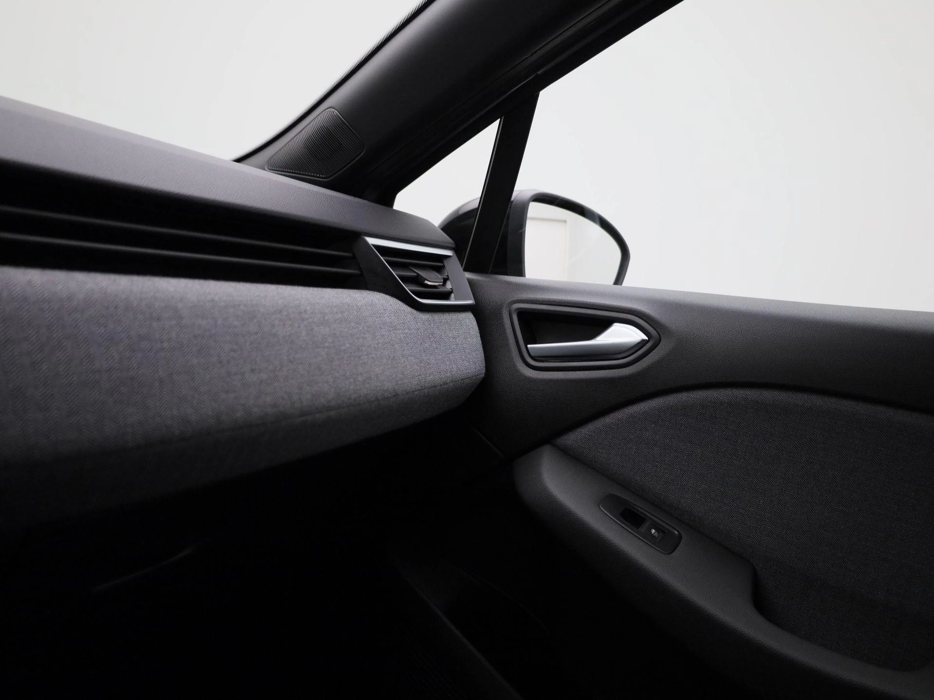 Renault-Clio-image-21