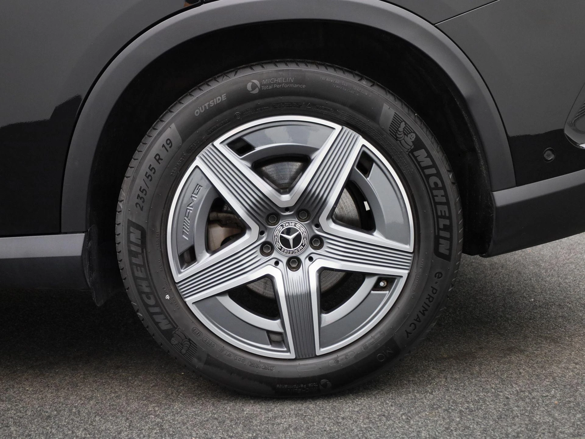Mercedes-Benz-GLC-image-11