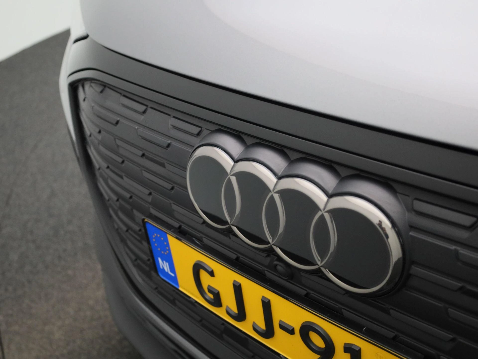 Audi-Q4 e-tron-image-37