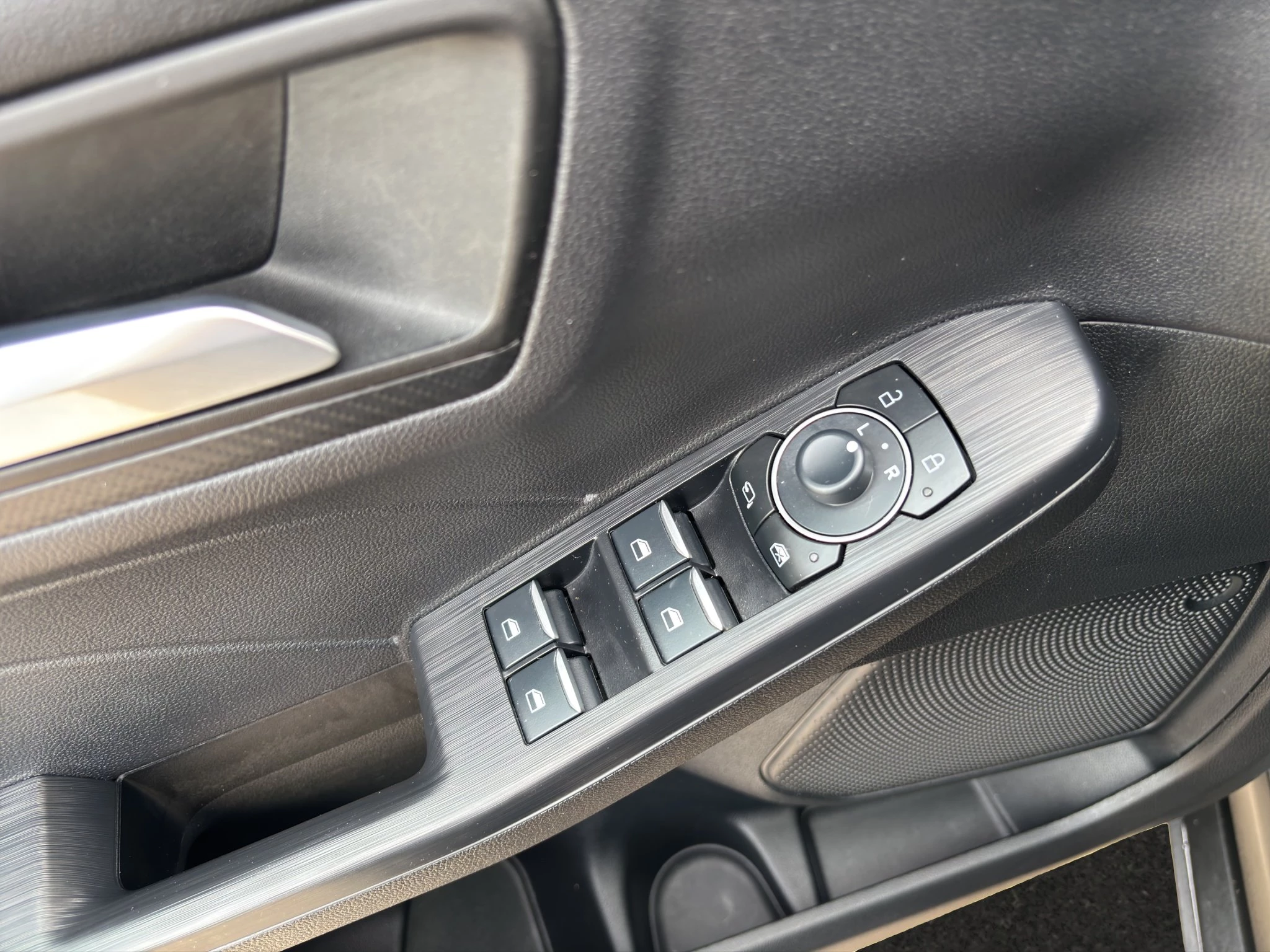 Ford Kuga ST-Line Aut.*KAM*LED-MATRIX*NAVI*GRA*WINTER-PKT.