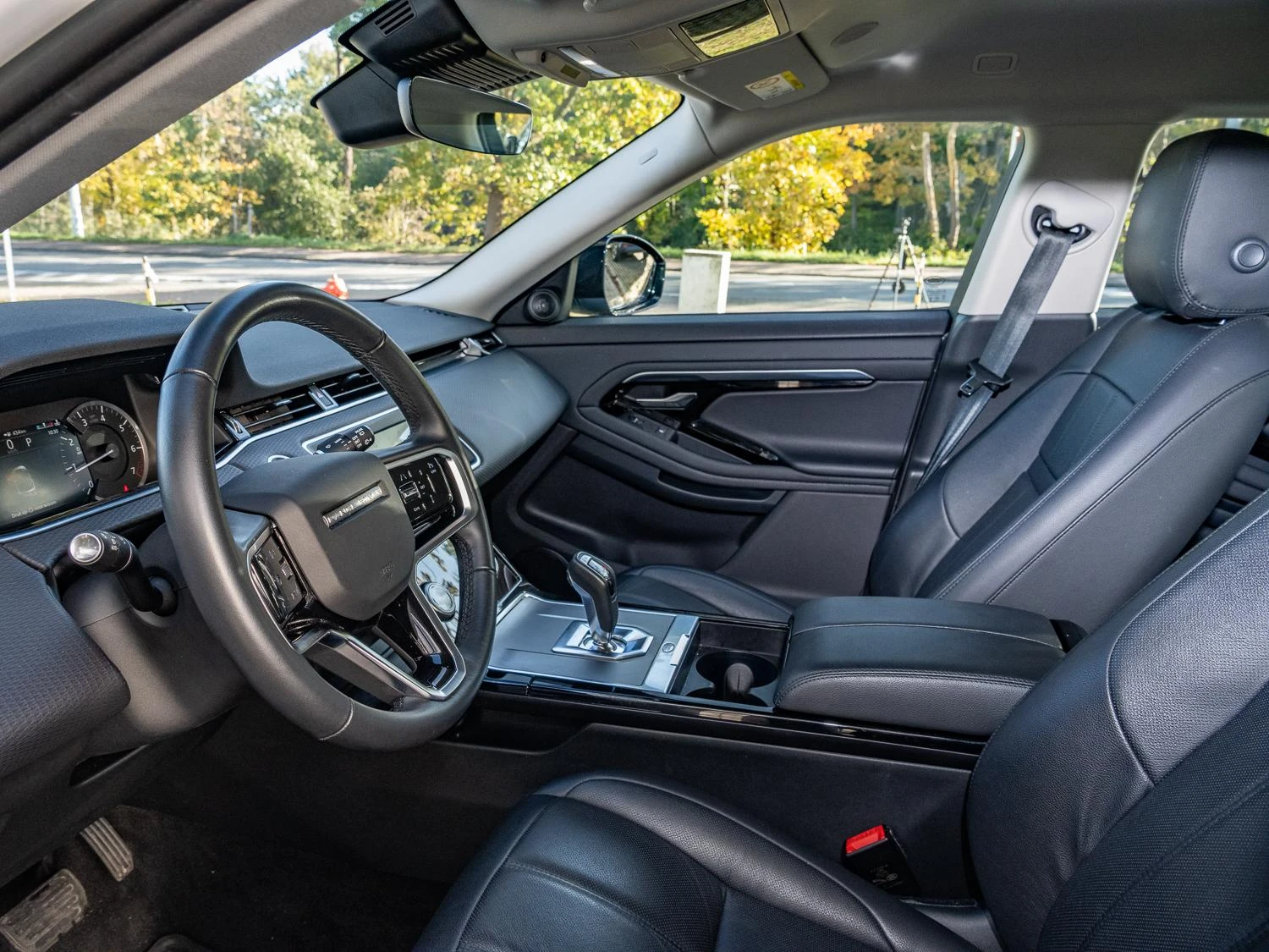 Land Rover-Range Rover Evoque-image-7