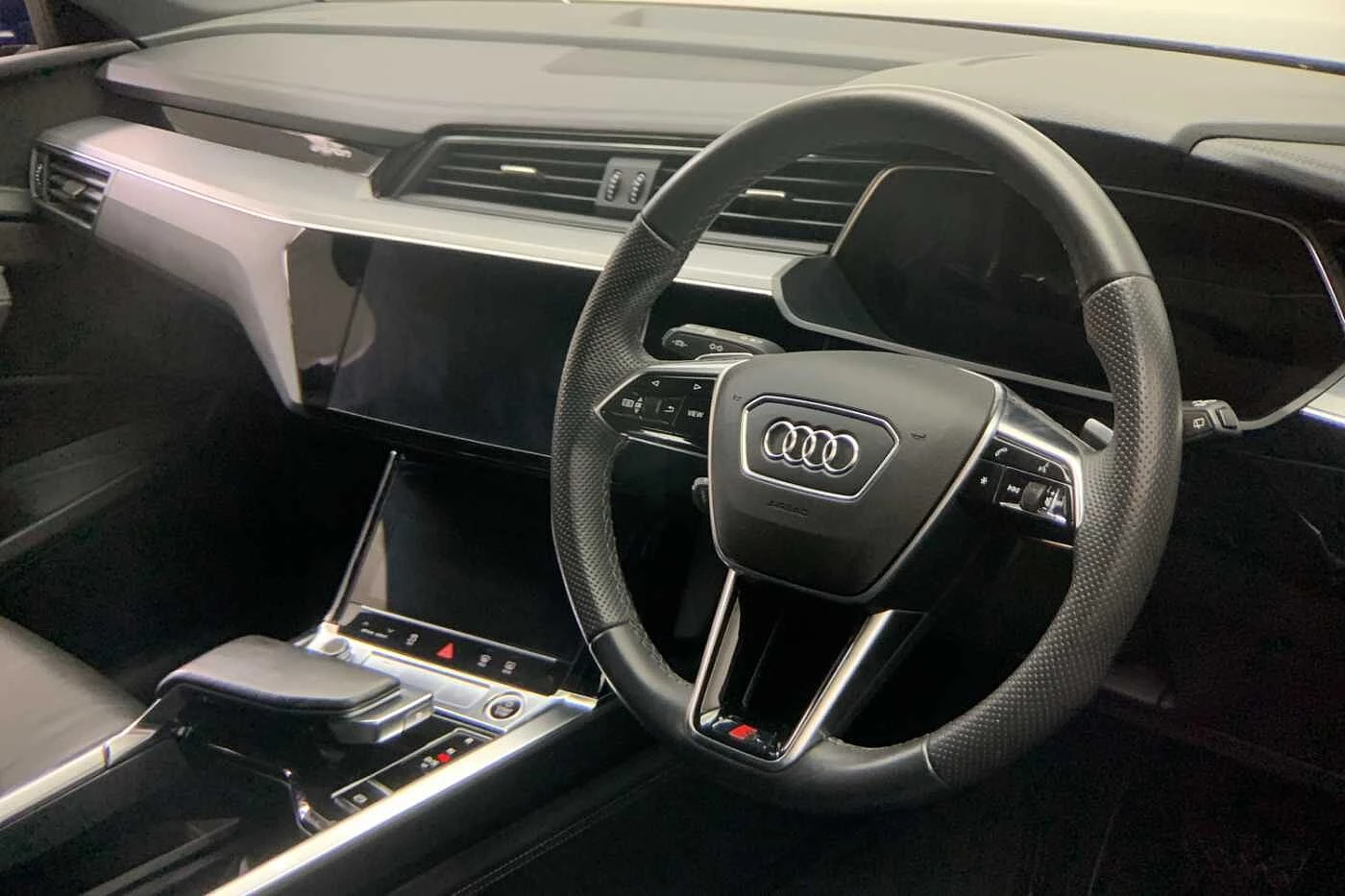 Audi-e-tron-image-5