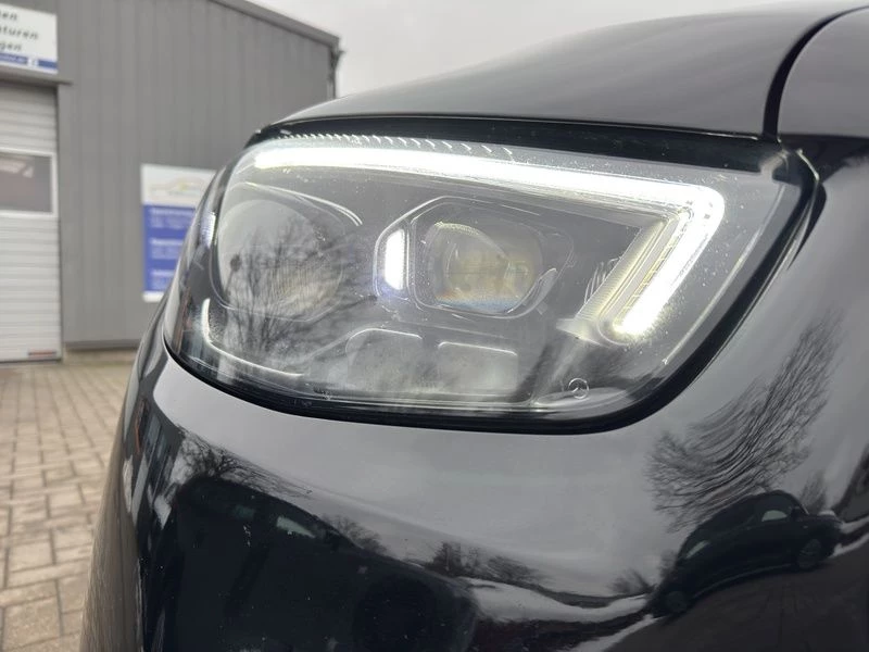 Mercedes-Benz E-Klasse 400 T d 4M AMG PANO HUD 360 DISTRO STANDHZG AMG LineW213 E 400 T d 4M AMG PANO HUD 360 DISTRO STANDHZG AMG Line