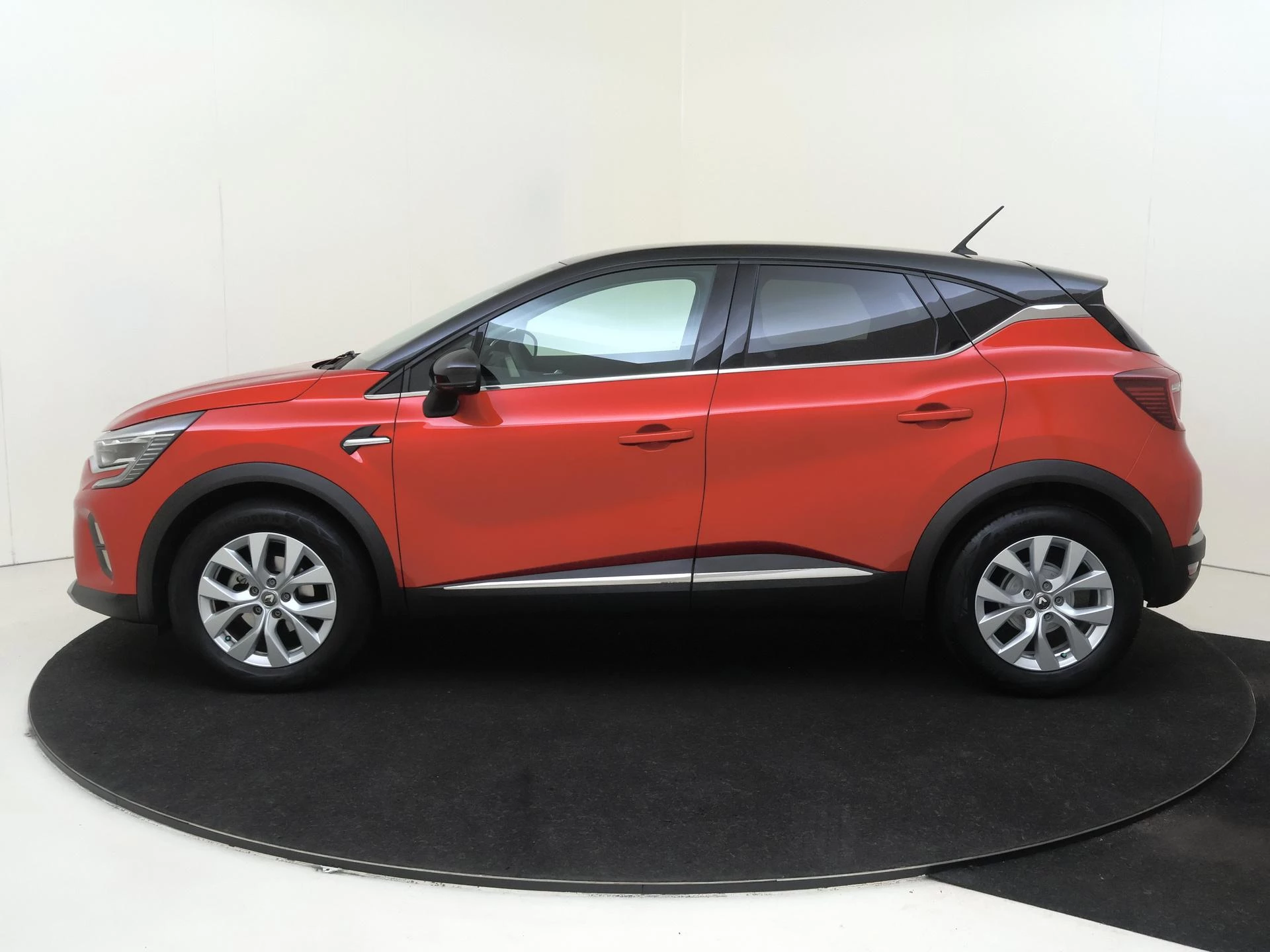 Renault-Captur-image-7
