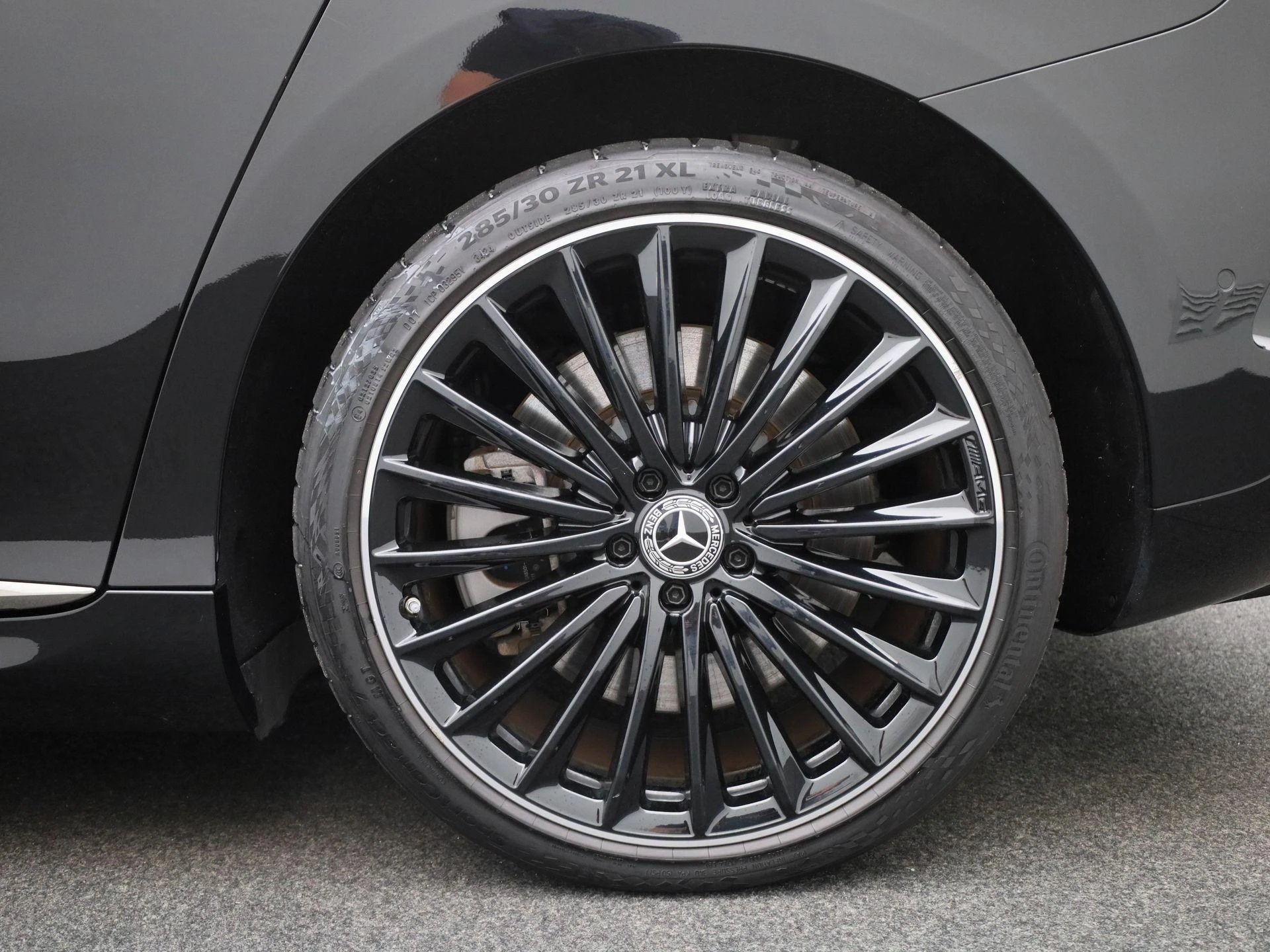 Mercedes-Benz-EQE-image-11
