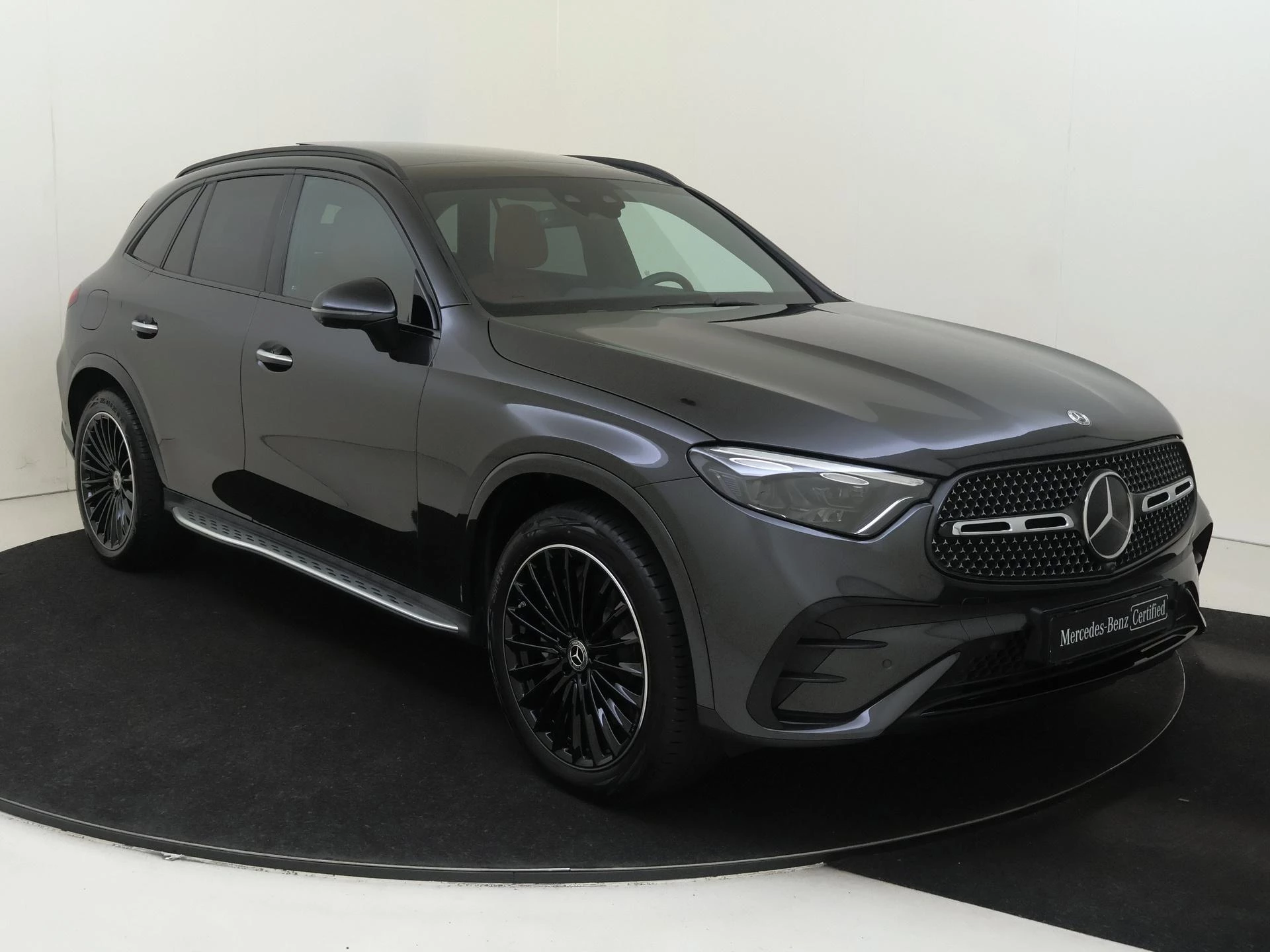 Mercedes-Benz-GLC-image-1
