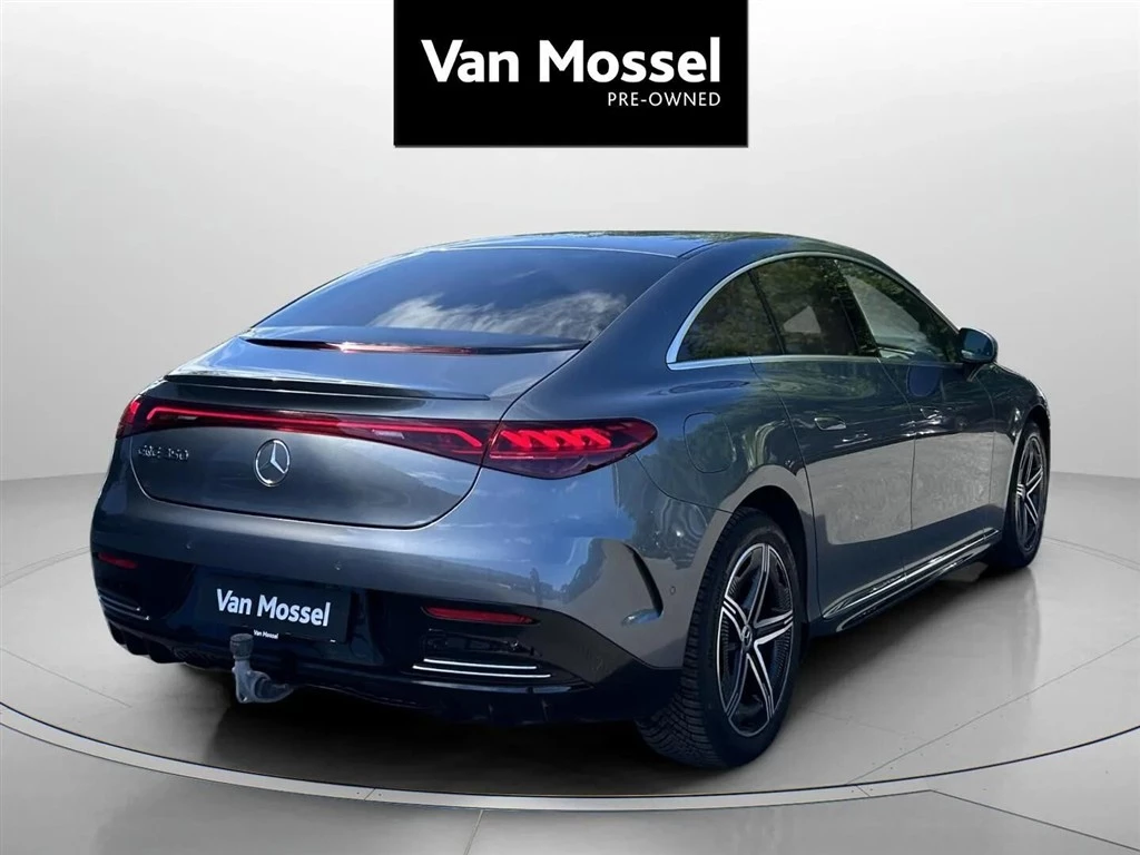 Mercedes-Benz-EQE-image-4