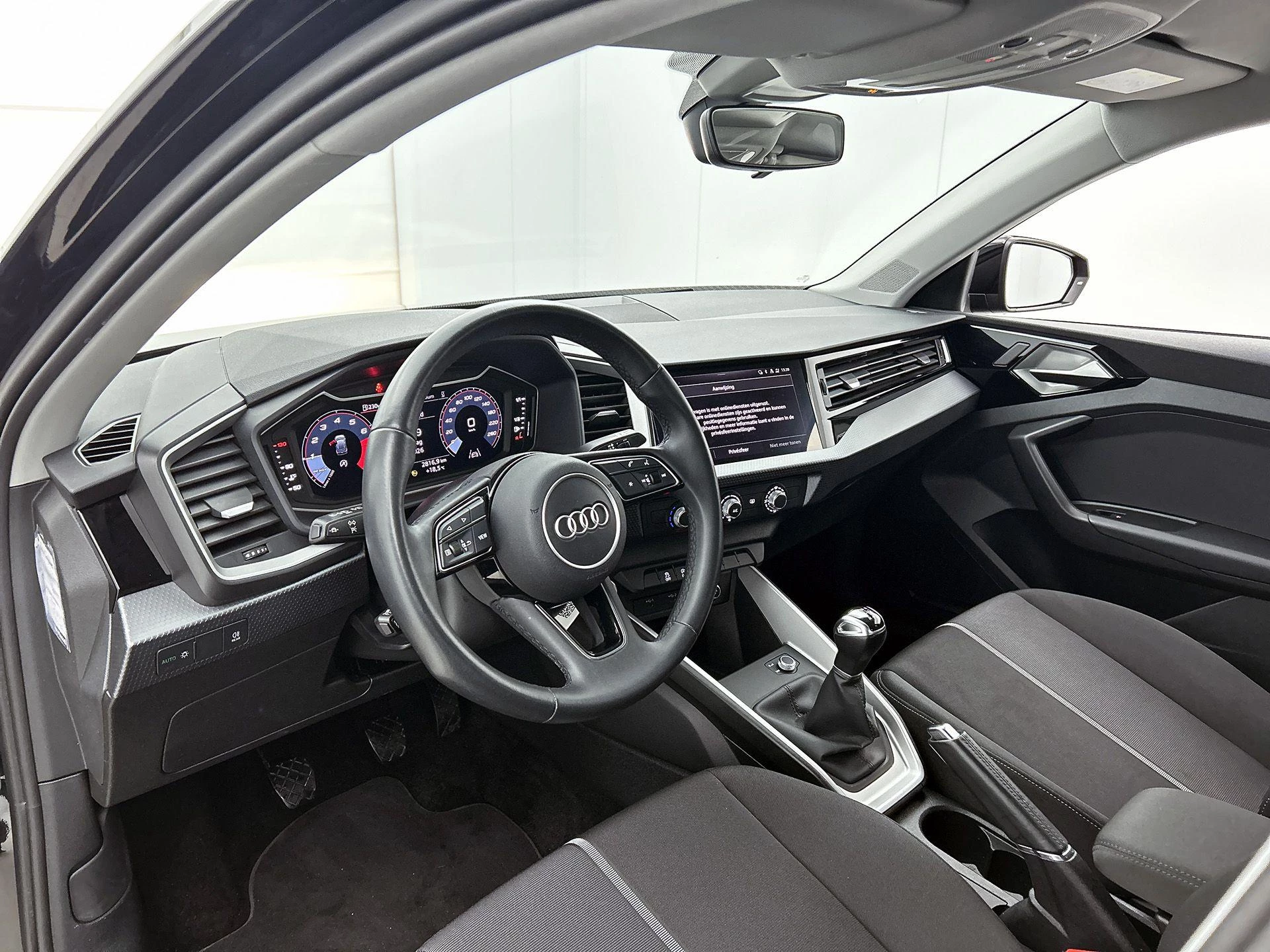 Audi-A1 Sportback-image-9