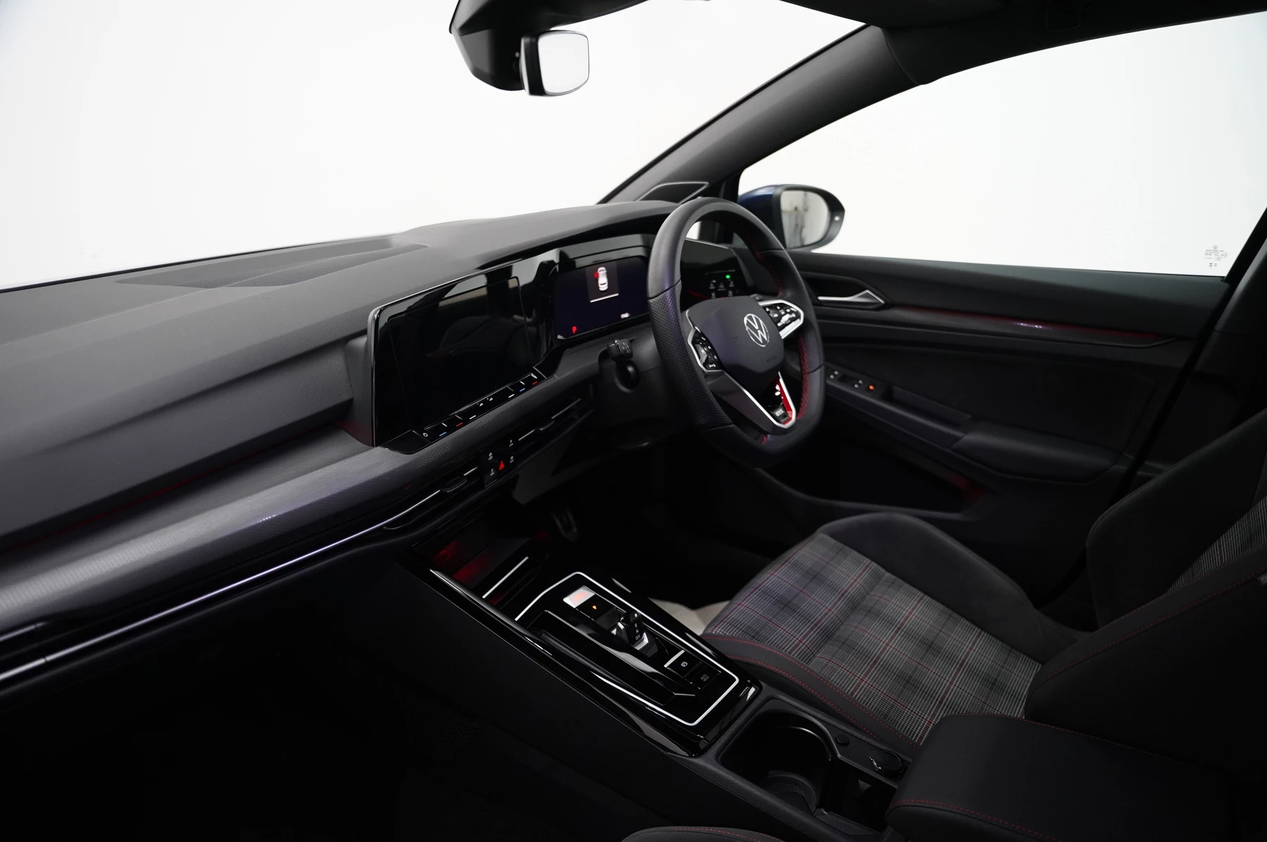 Volkswagen-Golf-image-1