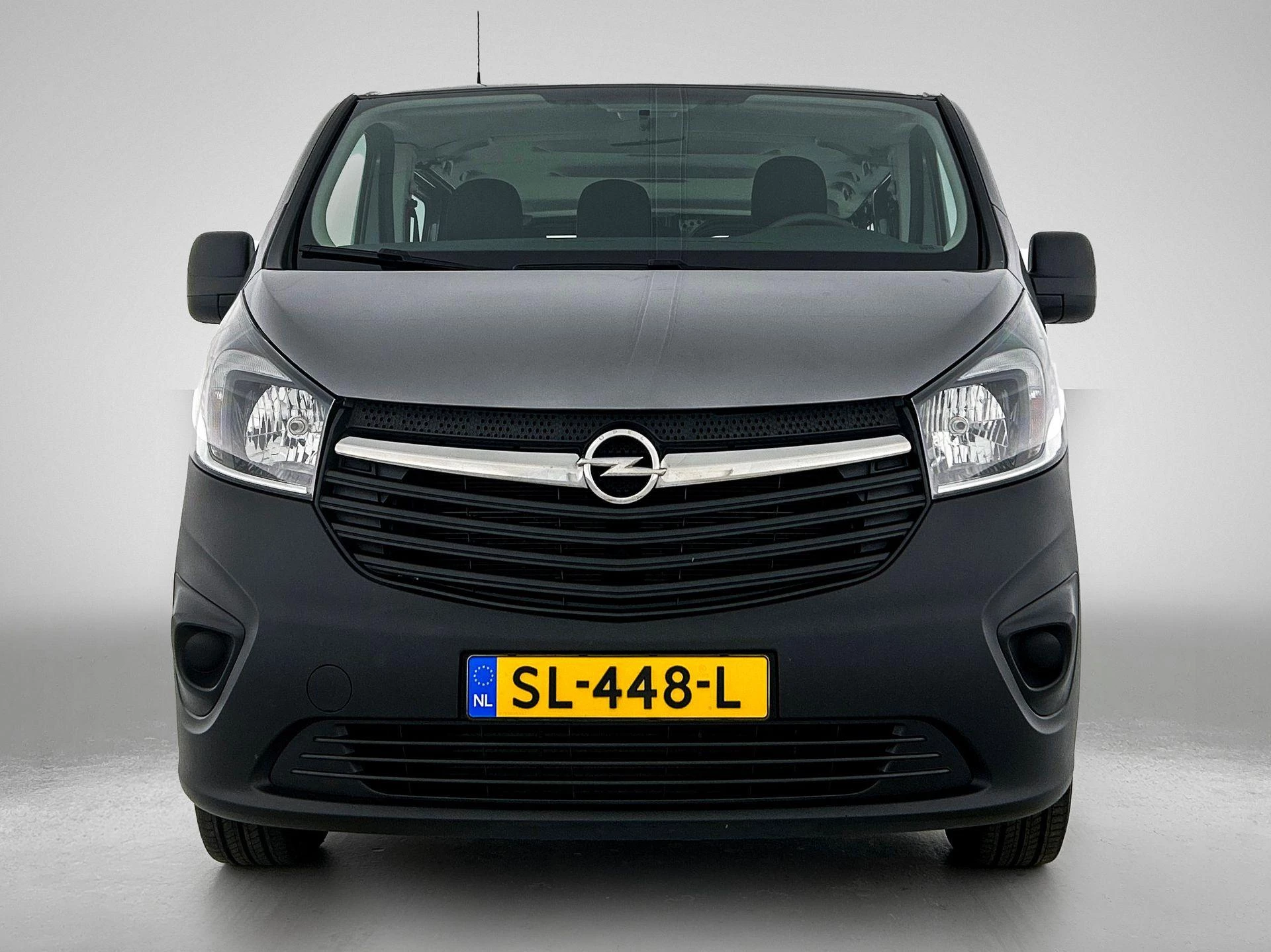 Opel-Vivaro-image-5