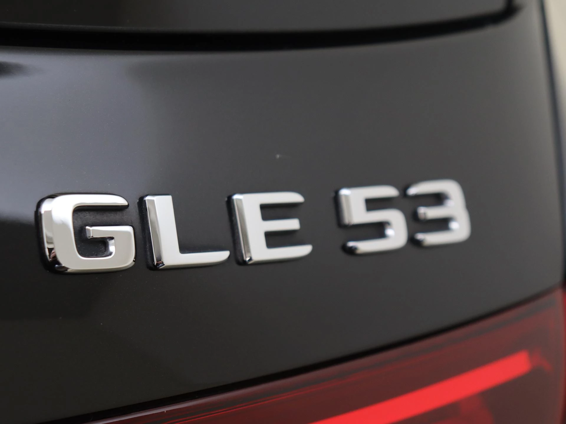 Mercedes-Benz-GLE-image-44