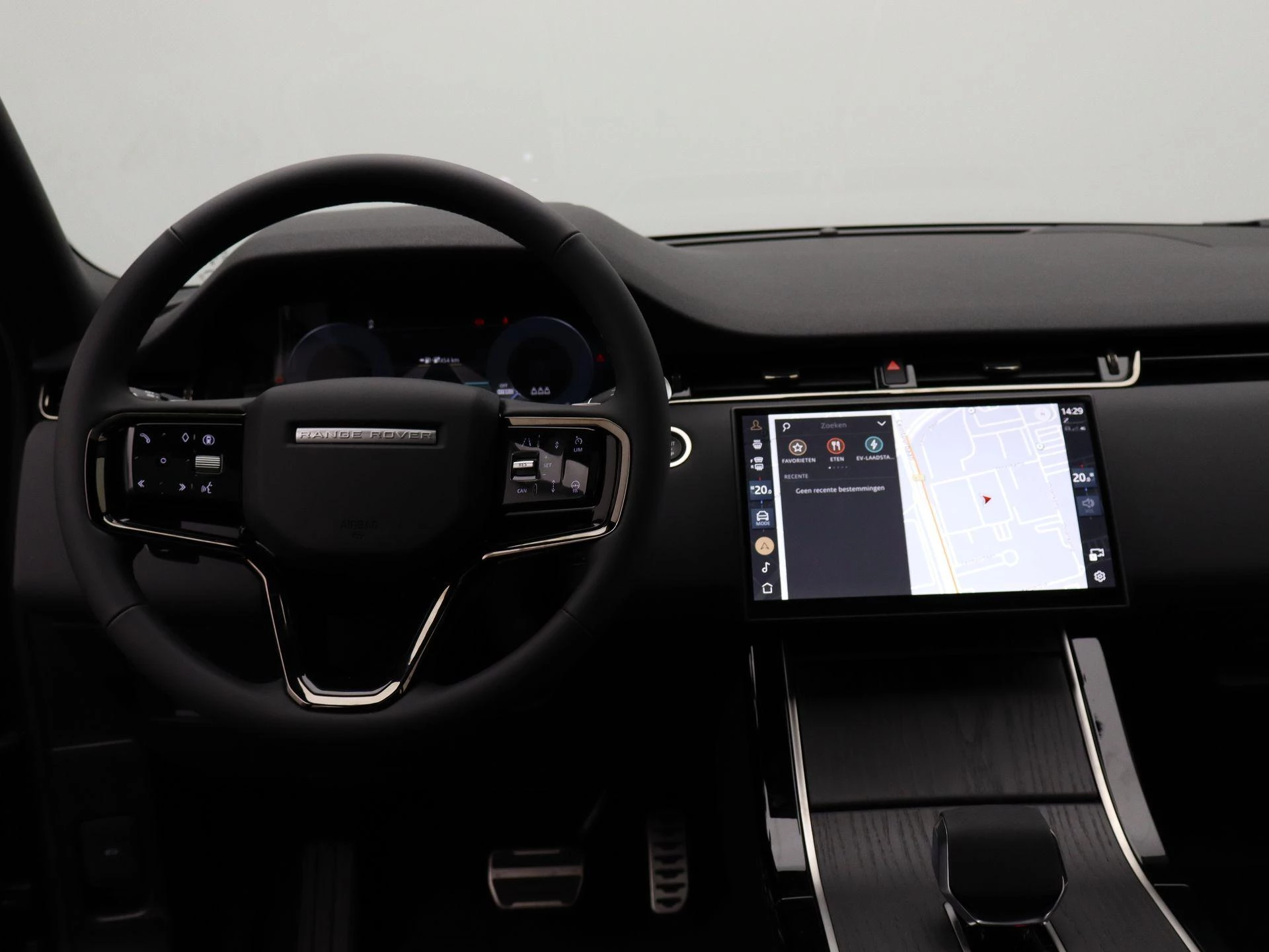 Land Rover-Range Rover Evoque-image-6