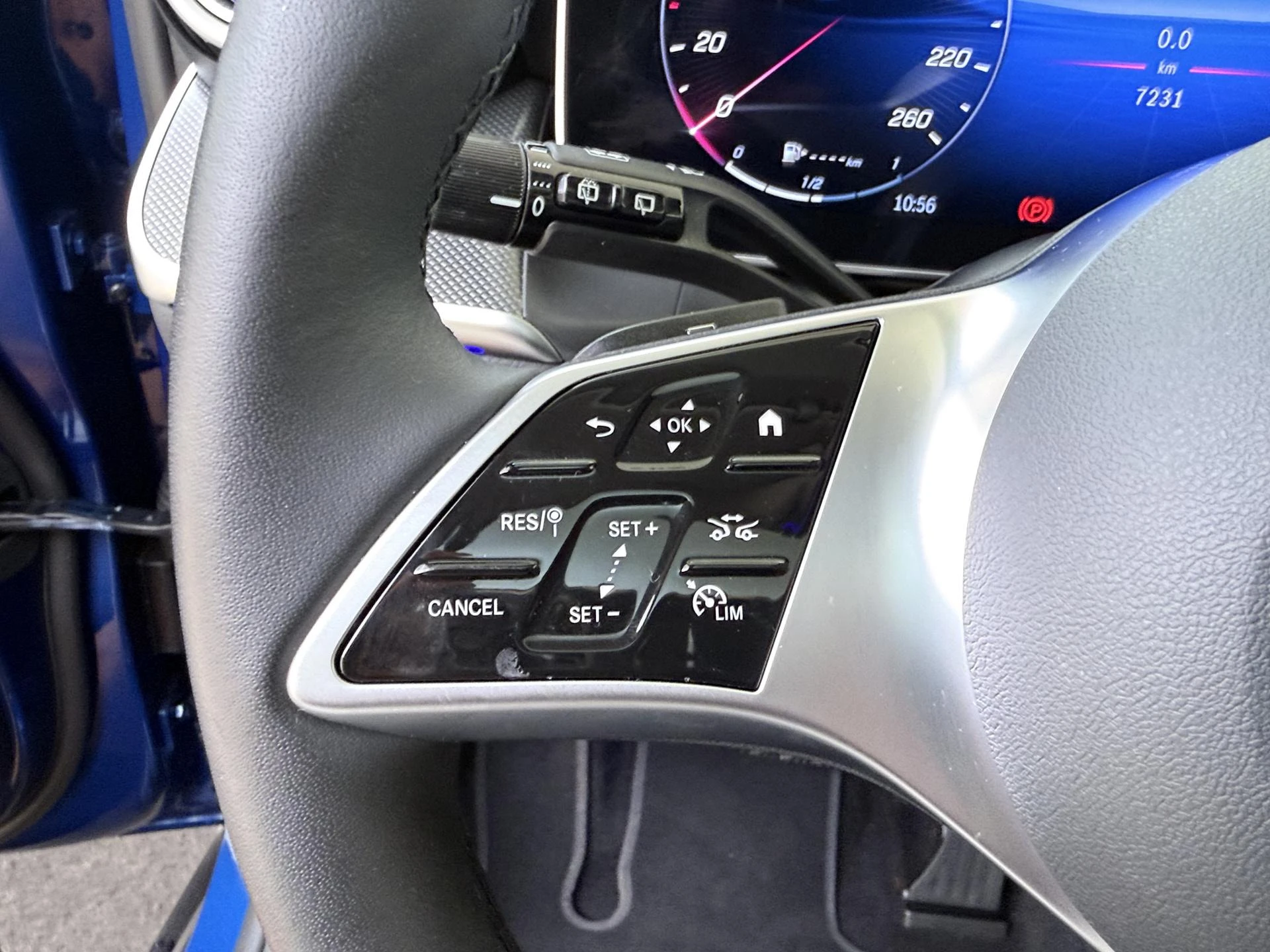 Mercedes-Benz-GLC-image-11