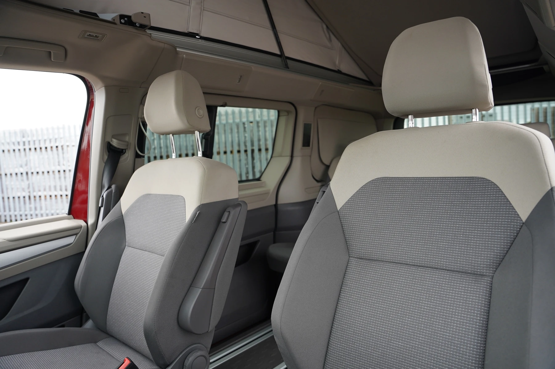 Volkswagen-California-image-8