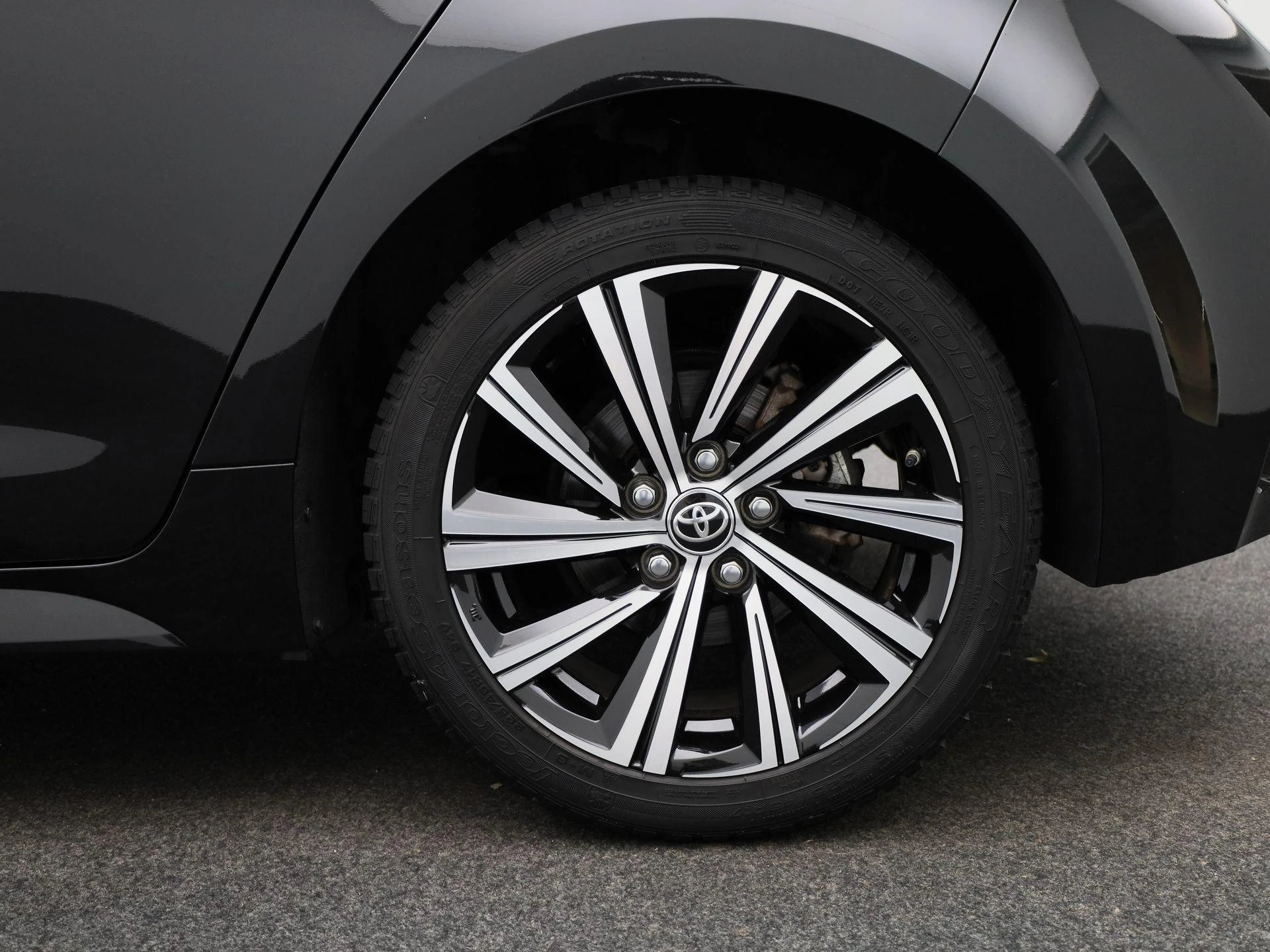 Toyota-Corolla-image-12