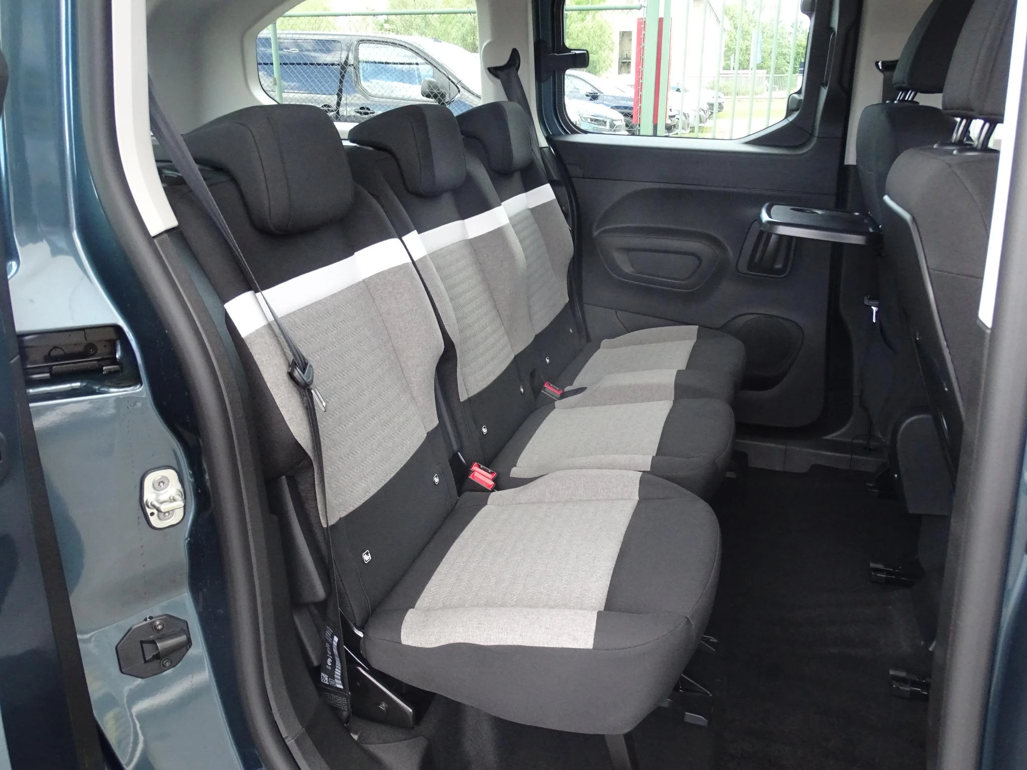 Citroën Berlingo MPV XL 1.5 BlueHDi 100 S&S BVM6 PLUS