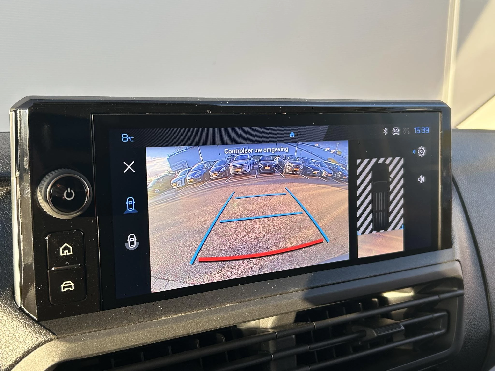 Peugeot-e-Expert-image-18