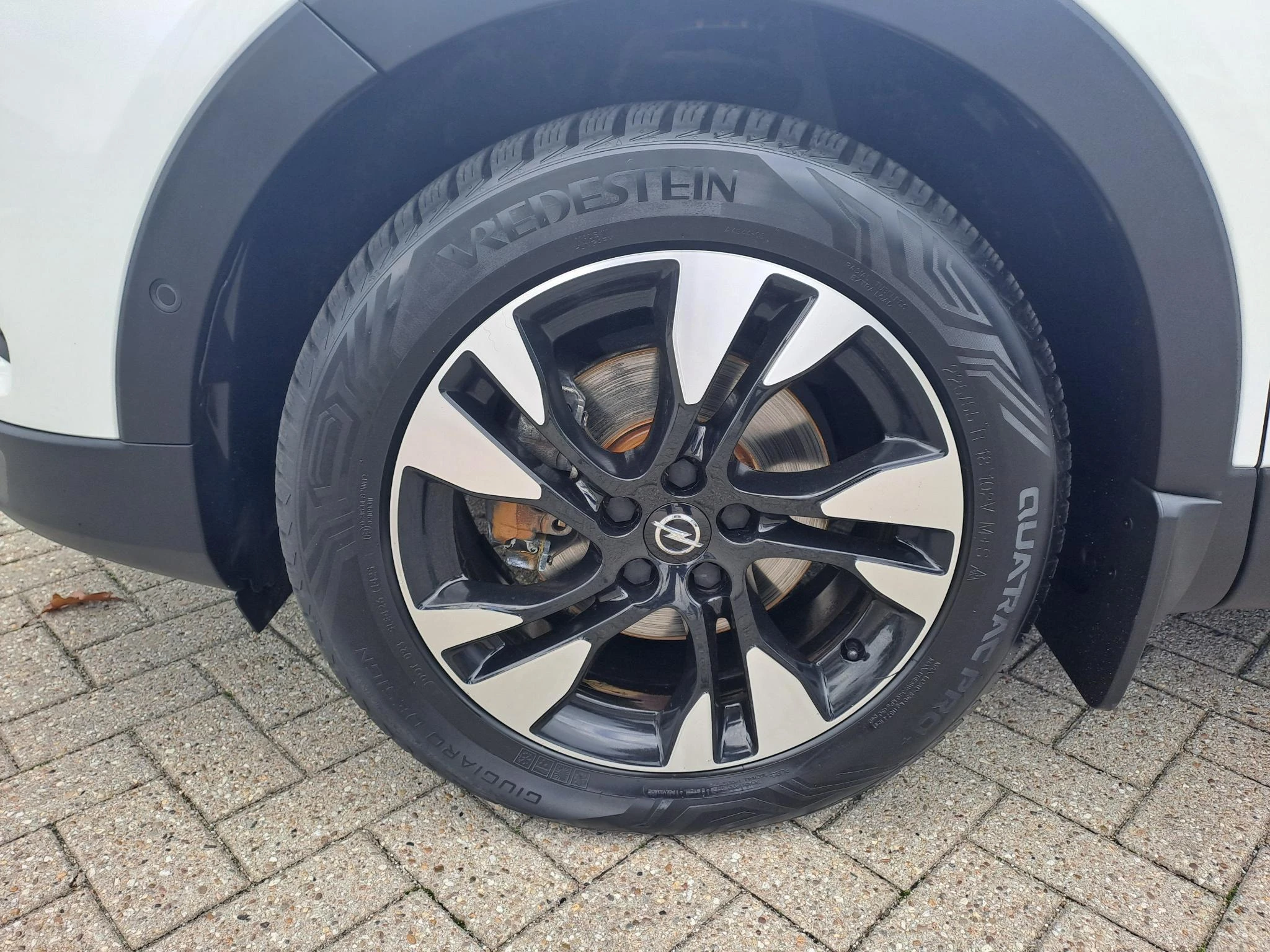 Opel-Grandland X-image-6