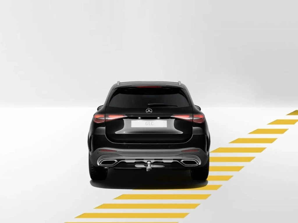 Mercedes-Benz-GLC 300 d-image-5