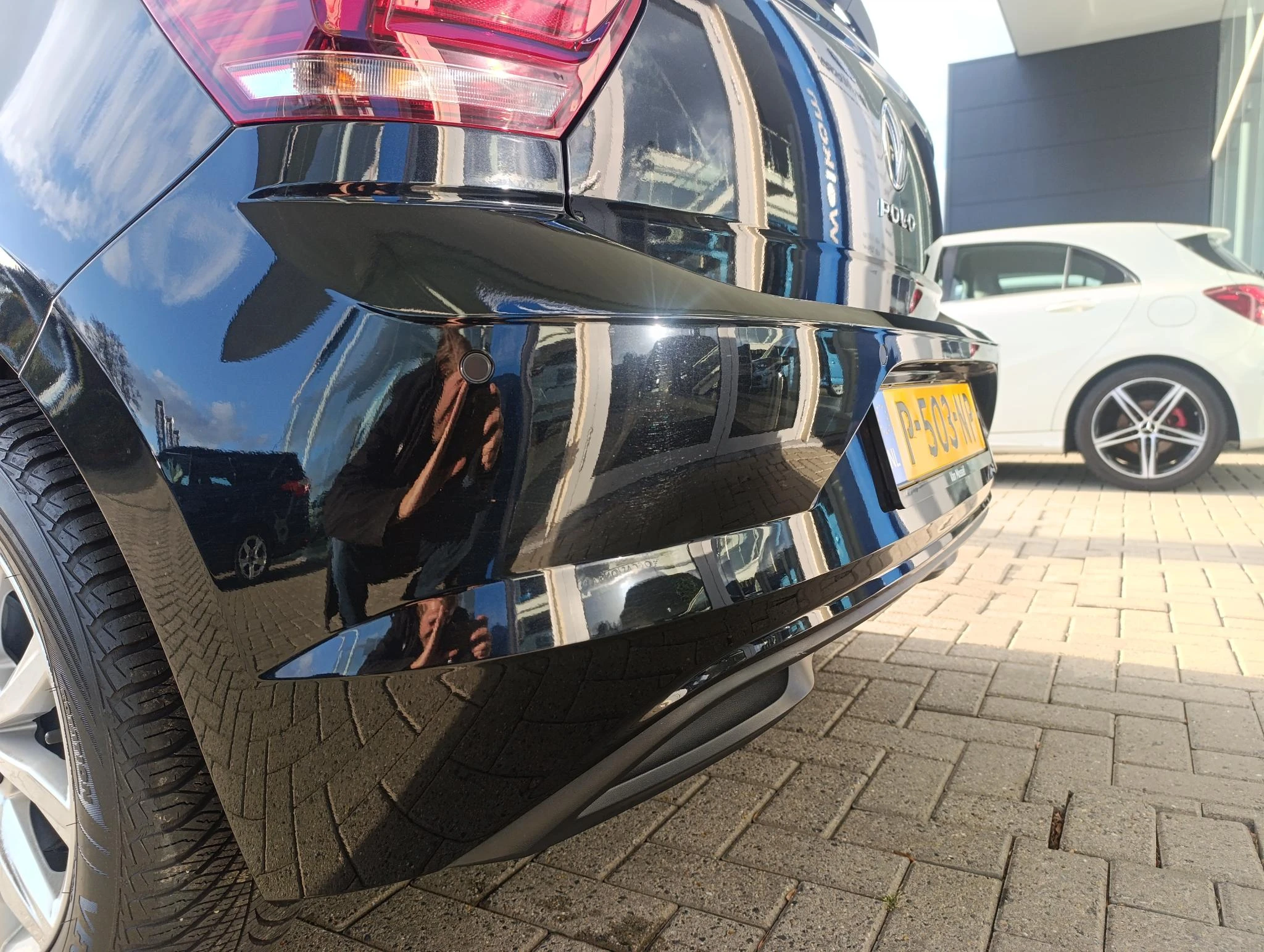 Volkswagen-Polo-image-9
