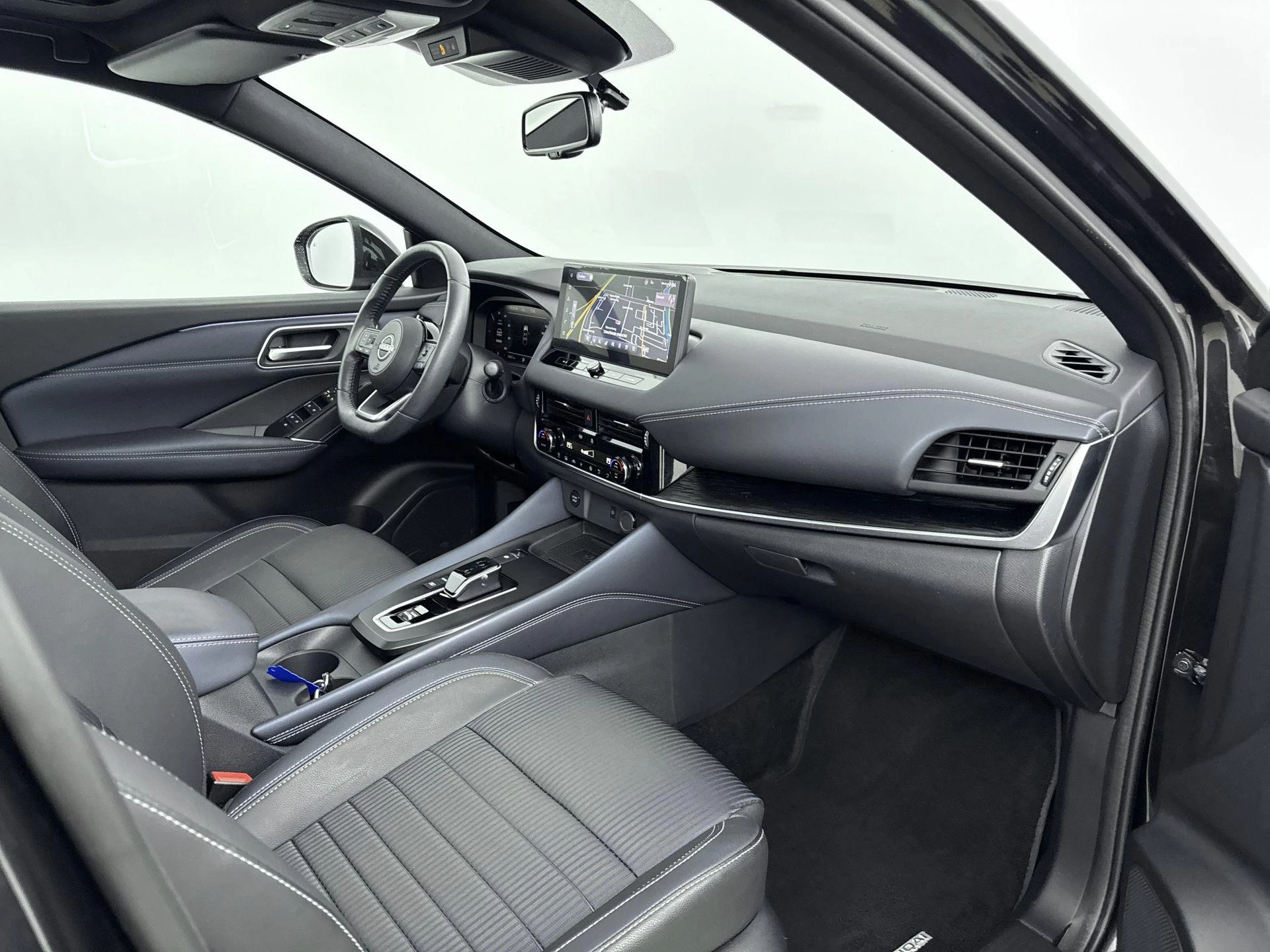 Nissan-QASHQAI-image-25
