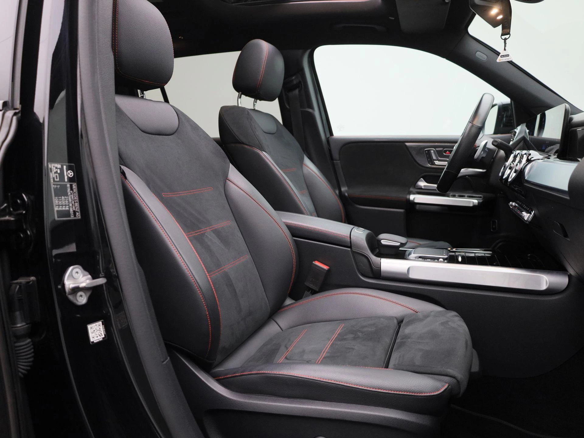 Mercedes-Benz GLB 200 4MATIC AMG Line