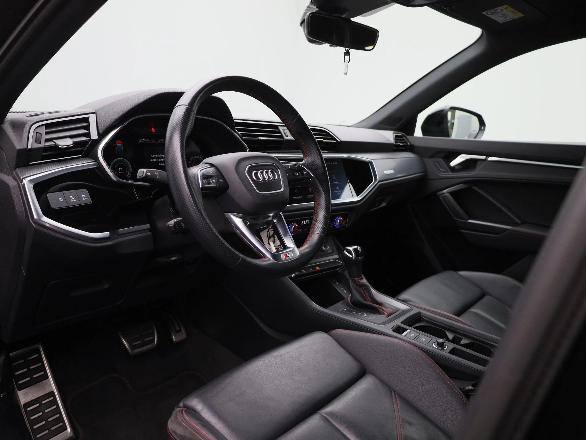Audi-Q3-image-34