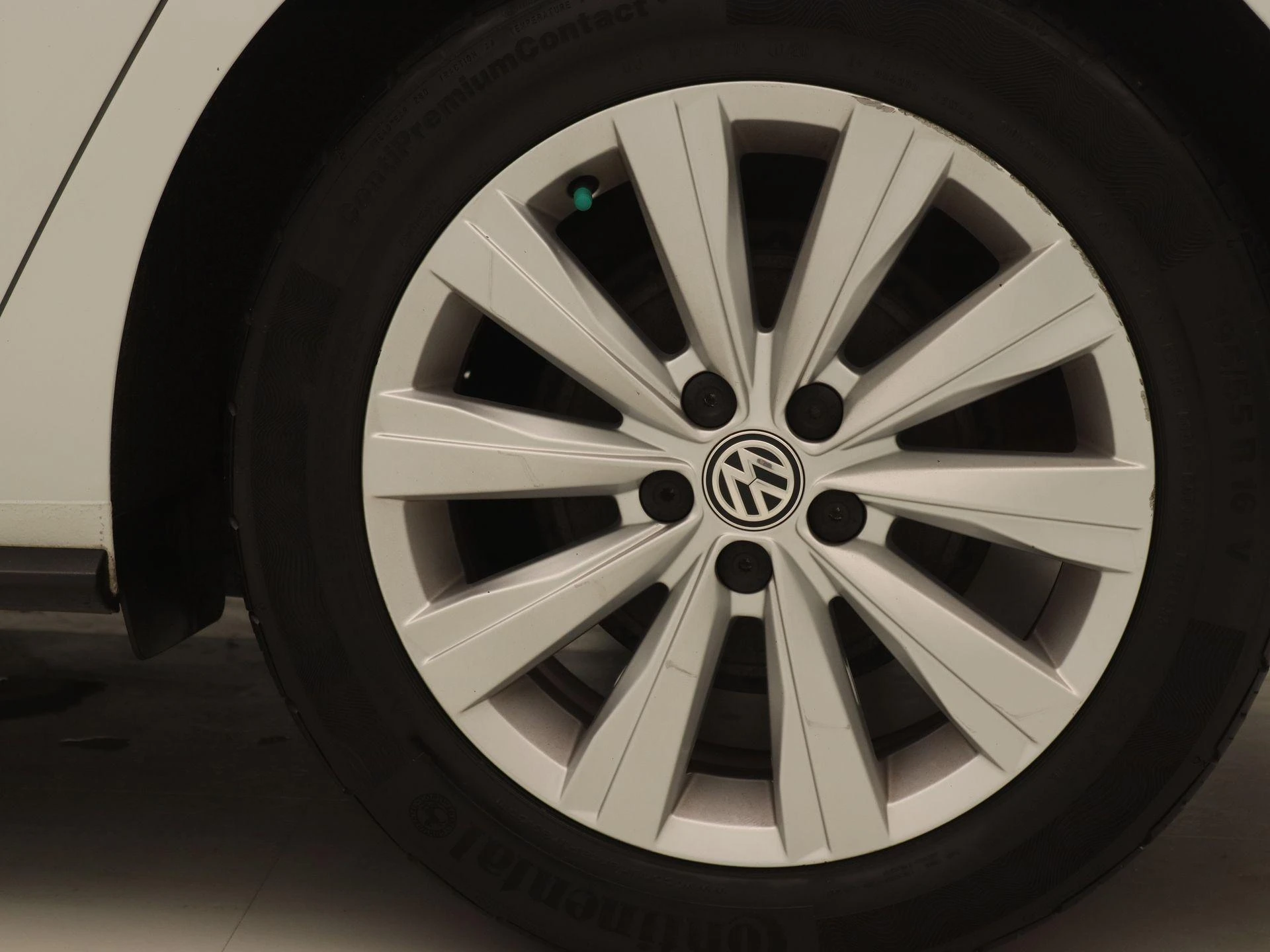 Volkswagen-Polo-image-15