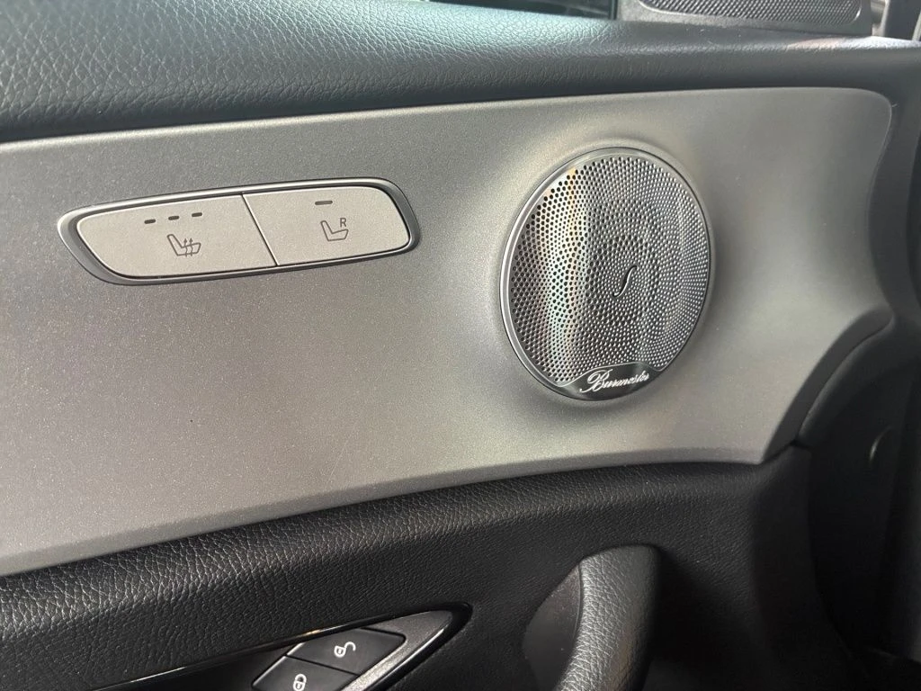 Mercedes-Benz-E-Klasse 200-image-13