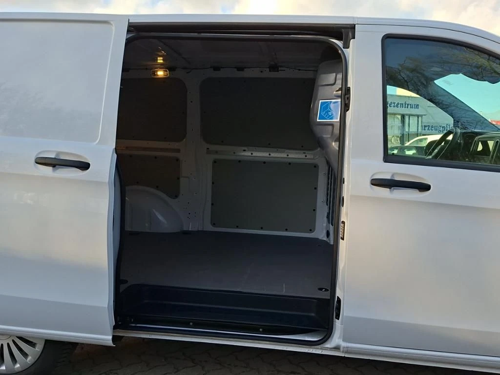 Mercedes-Benz-Vito 116-image-16