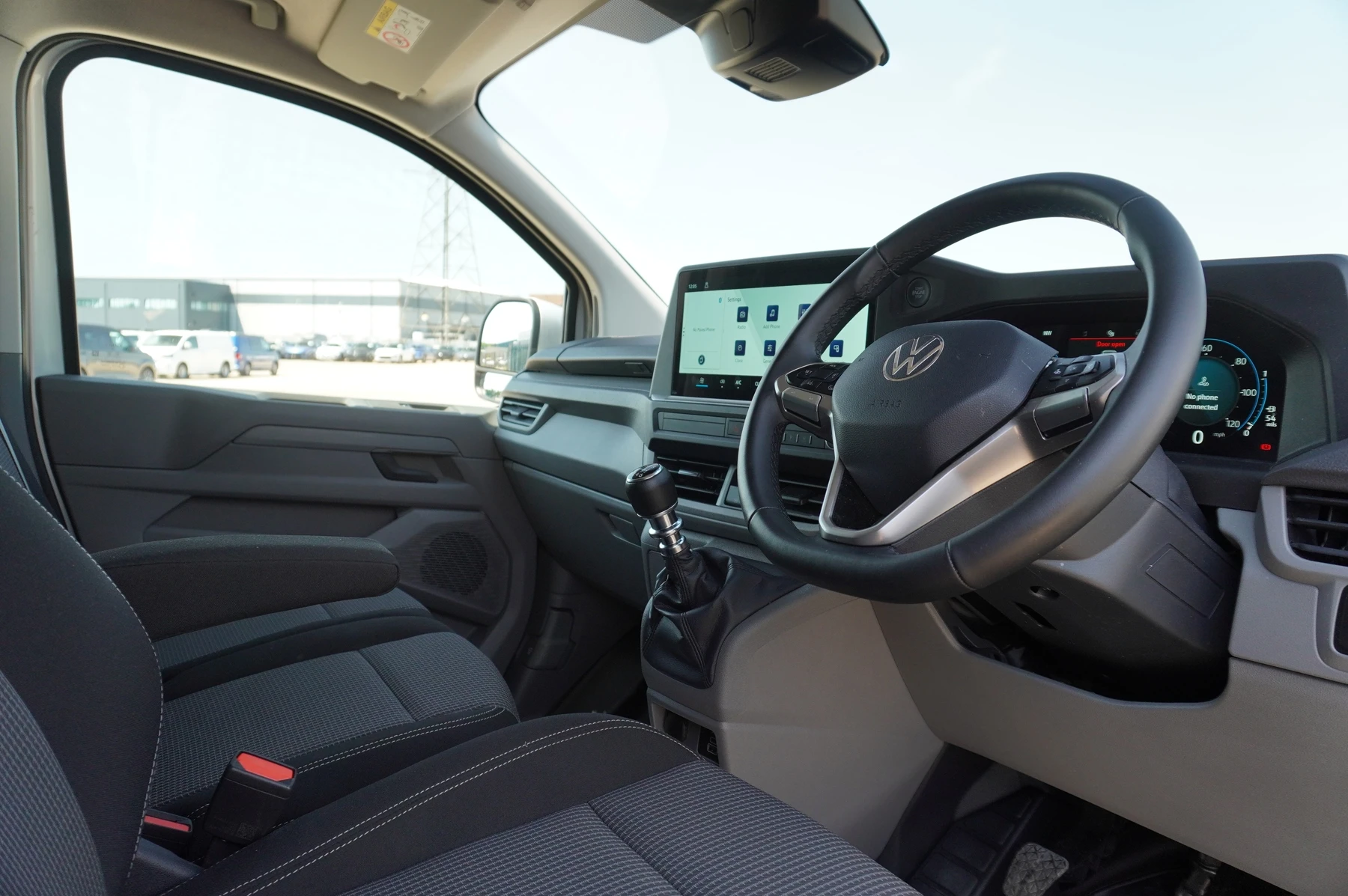 Volkswagen-Transporter-image-5