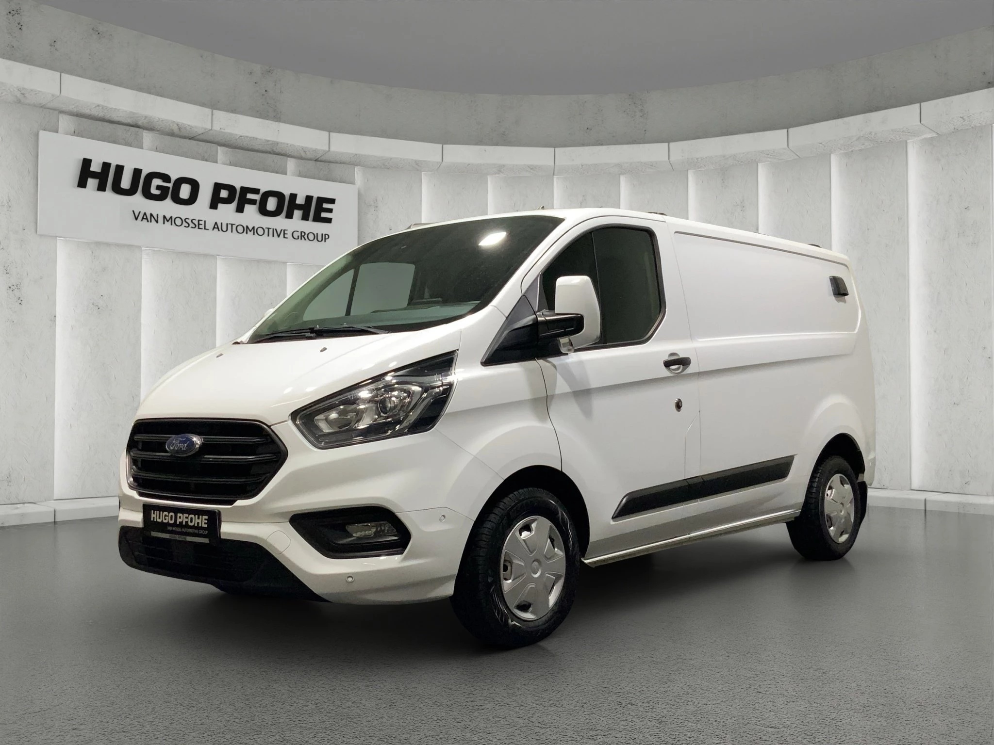 Ford-Transit Custom-image-0