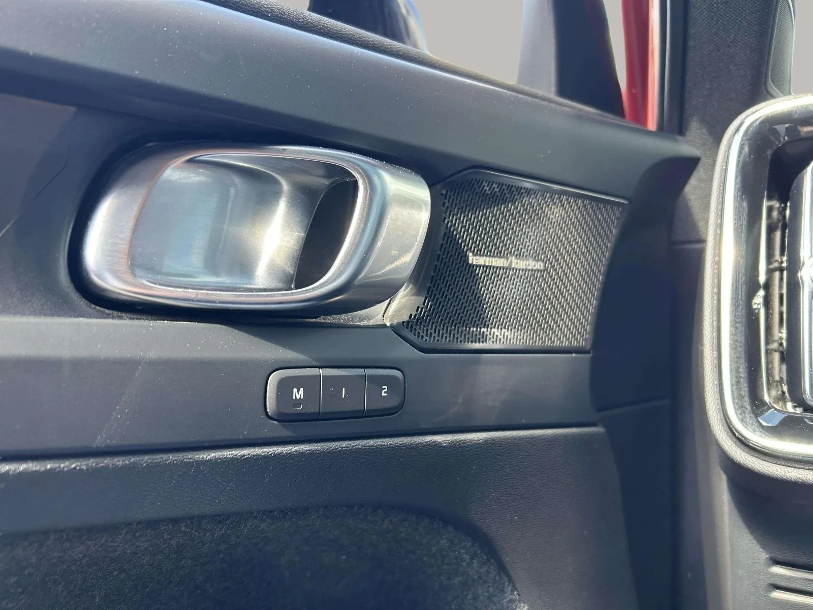Volvo-C40-image-11