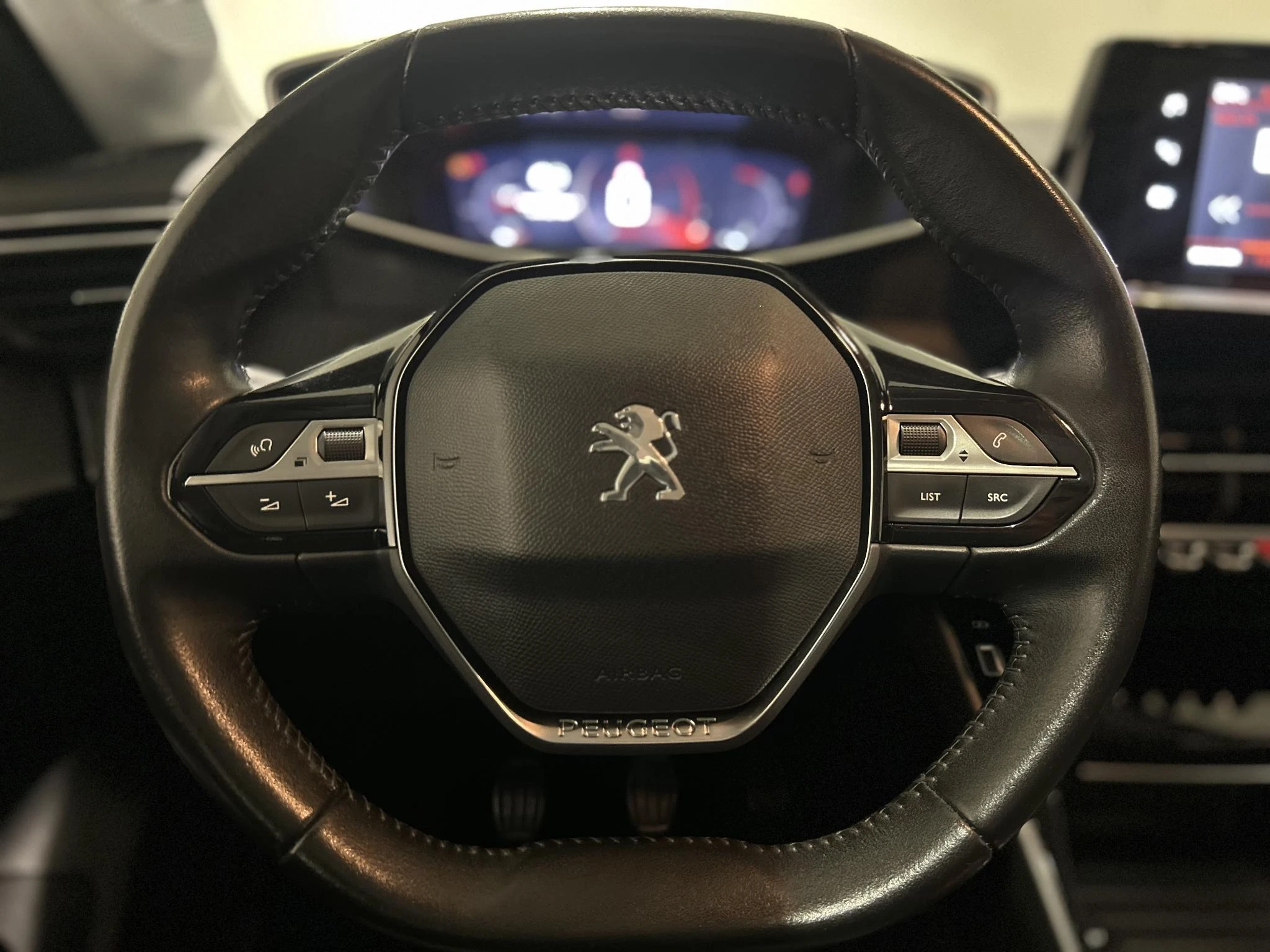 Peugeot-208-image-6