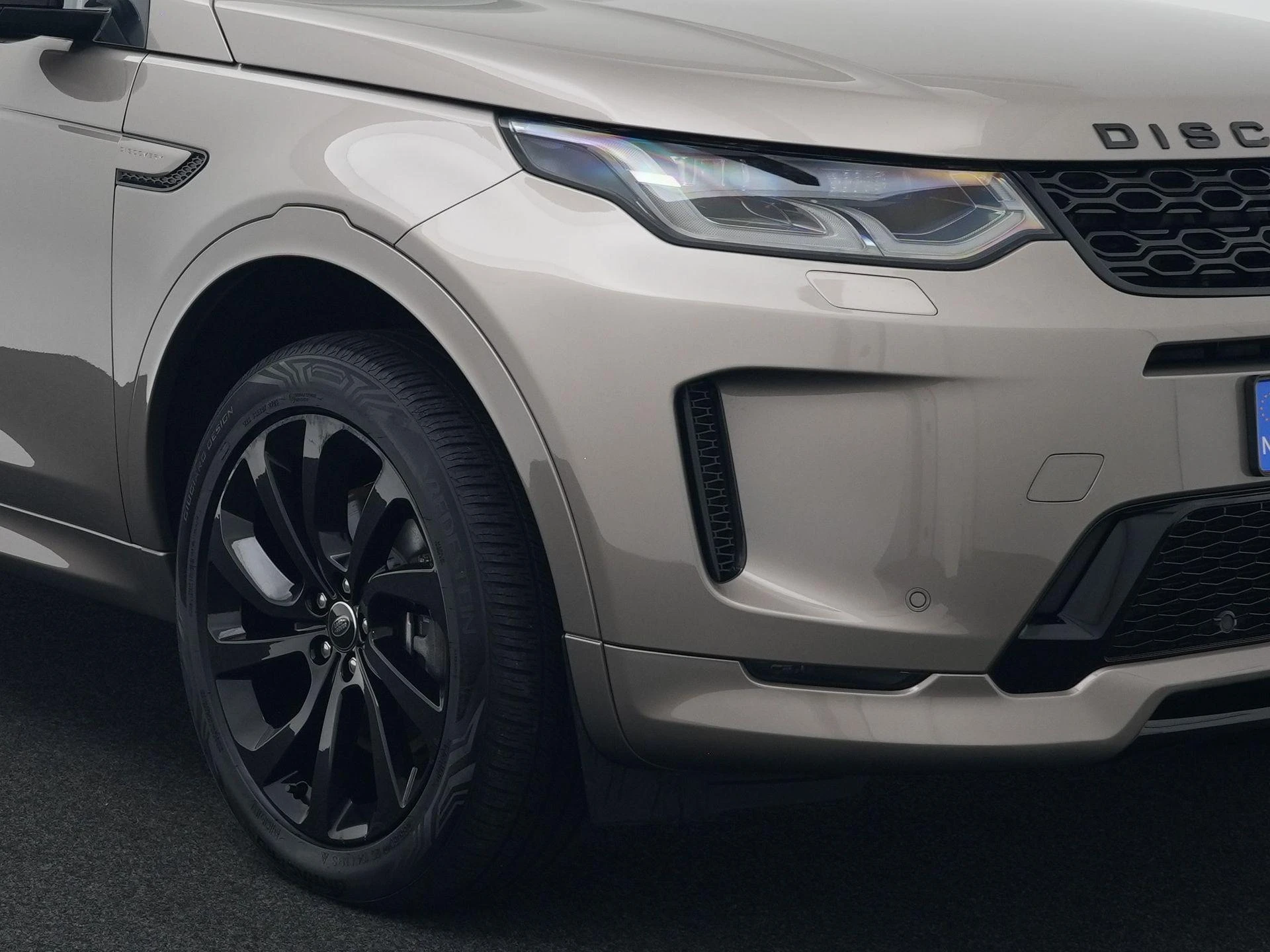 Land Rover-Discovery Sport-image-10