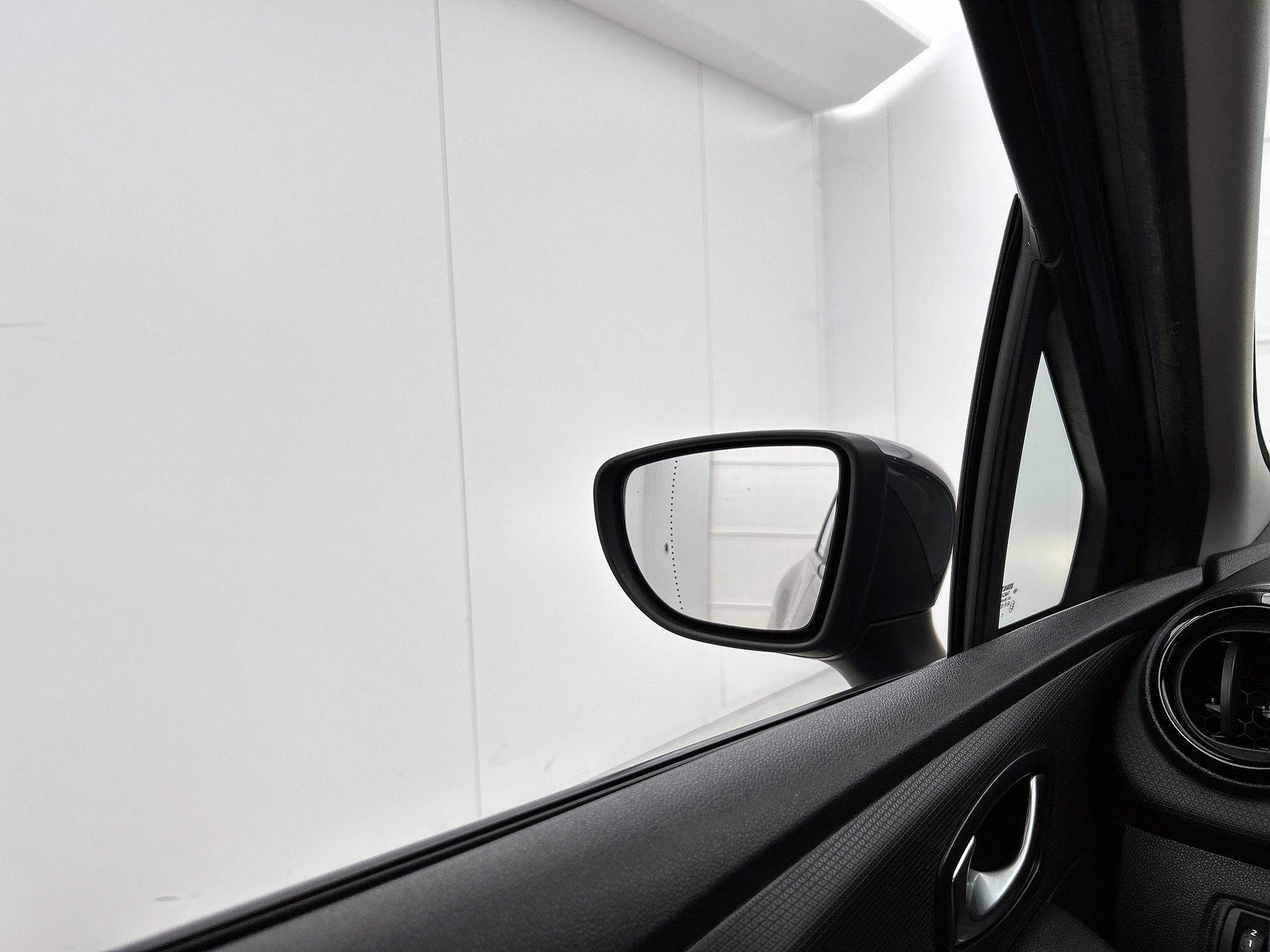 Renault-Clio-image-18