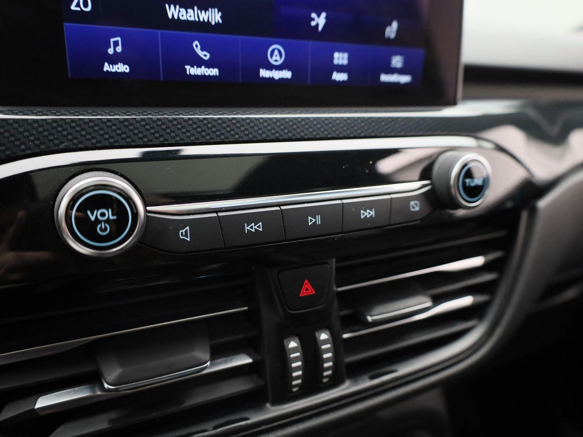 Ford-Kuga-image-24