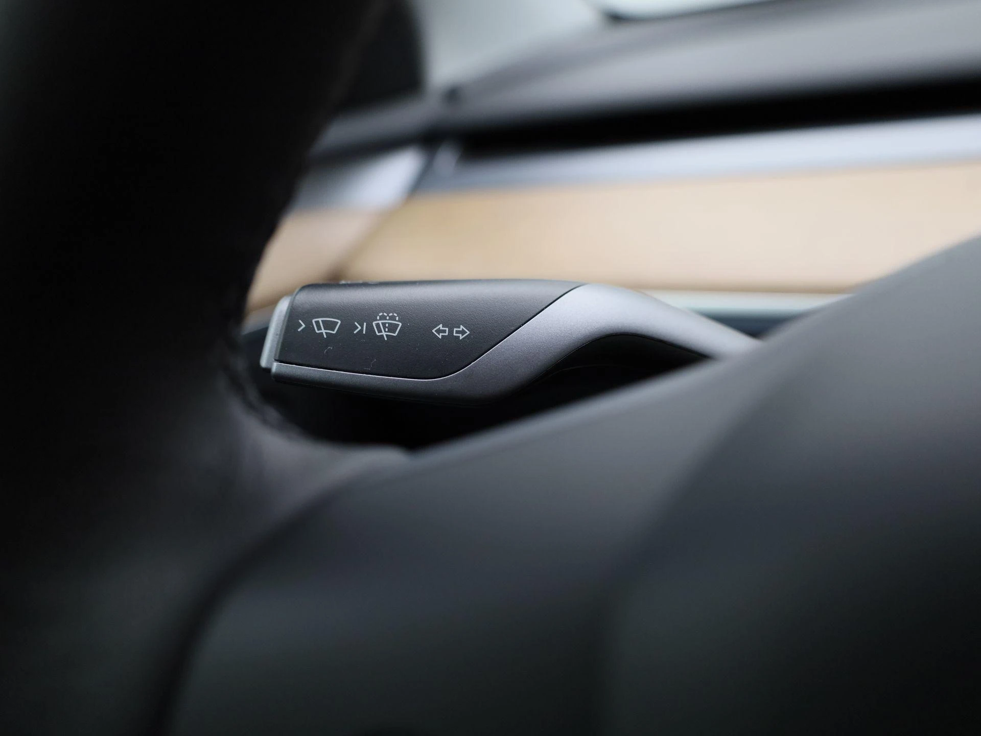 Tesla-Model Y-image-25