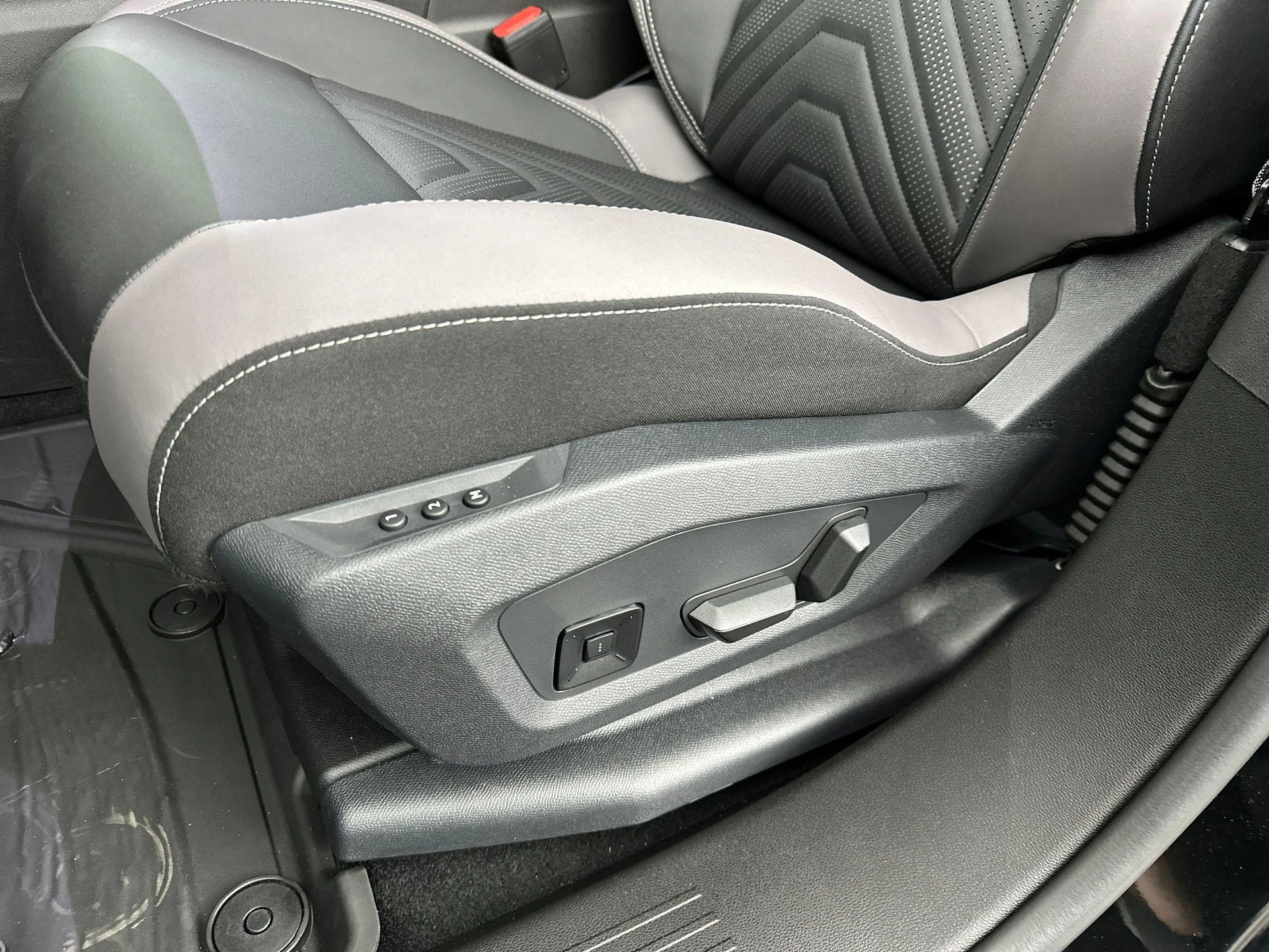 Jeep Compass 1.2 e-Hybrid First Edition