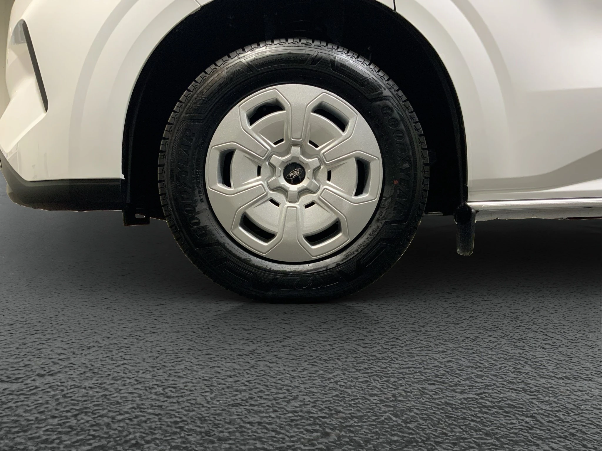 Ford-Transit Custom-image-8