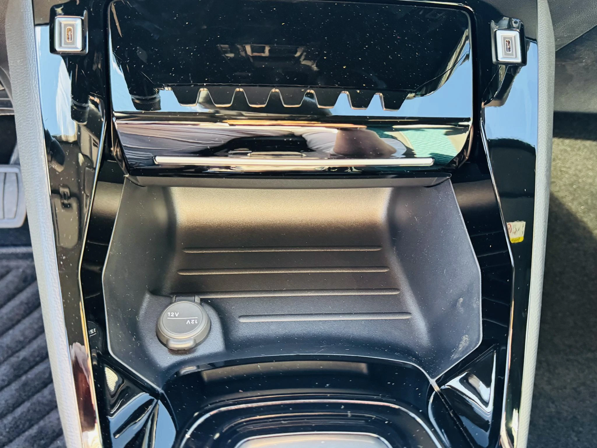 Peugeot-208-image-23