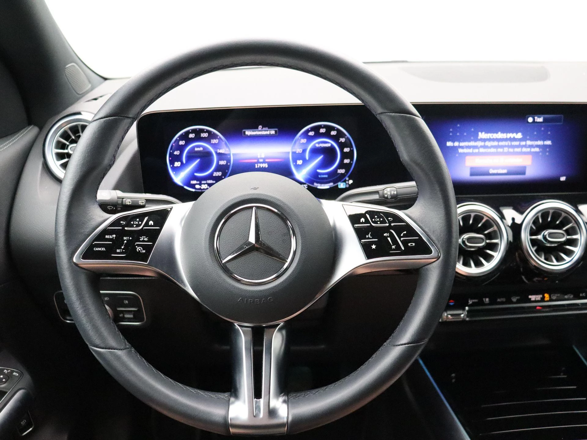 Mercedes-Benz EQA 250+ Business Line