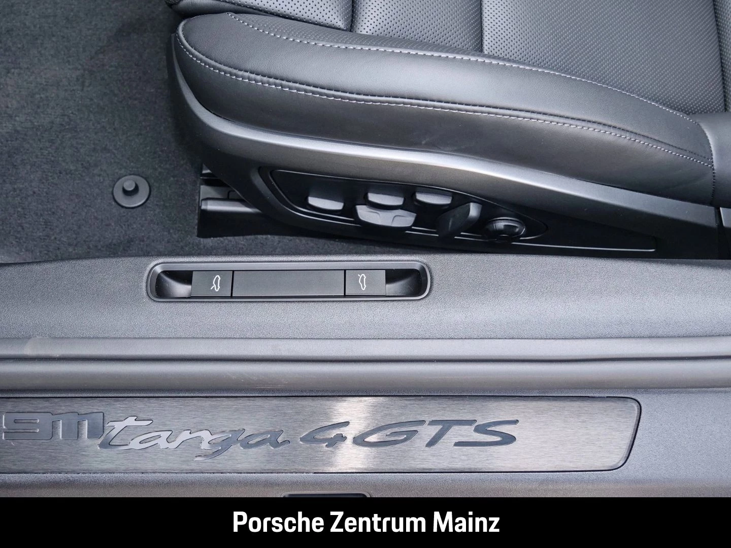 Porsche 911 992 Targa 4 GTS Clubleder InnoDrive BOSE LED