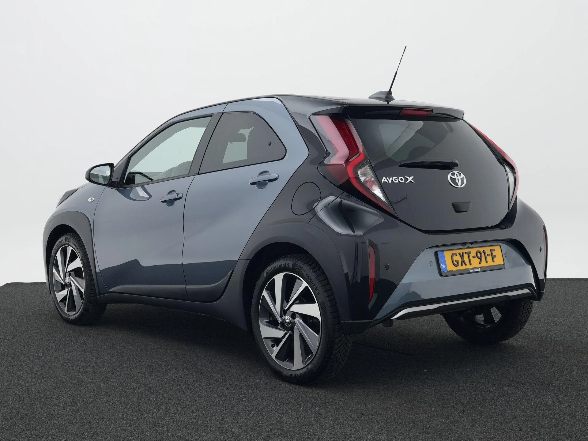 Toyota Aygo X 1.0 VVT-i MT Envy