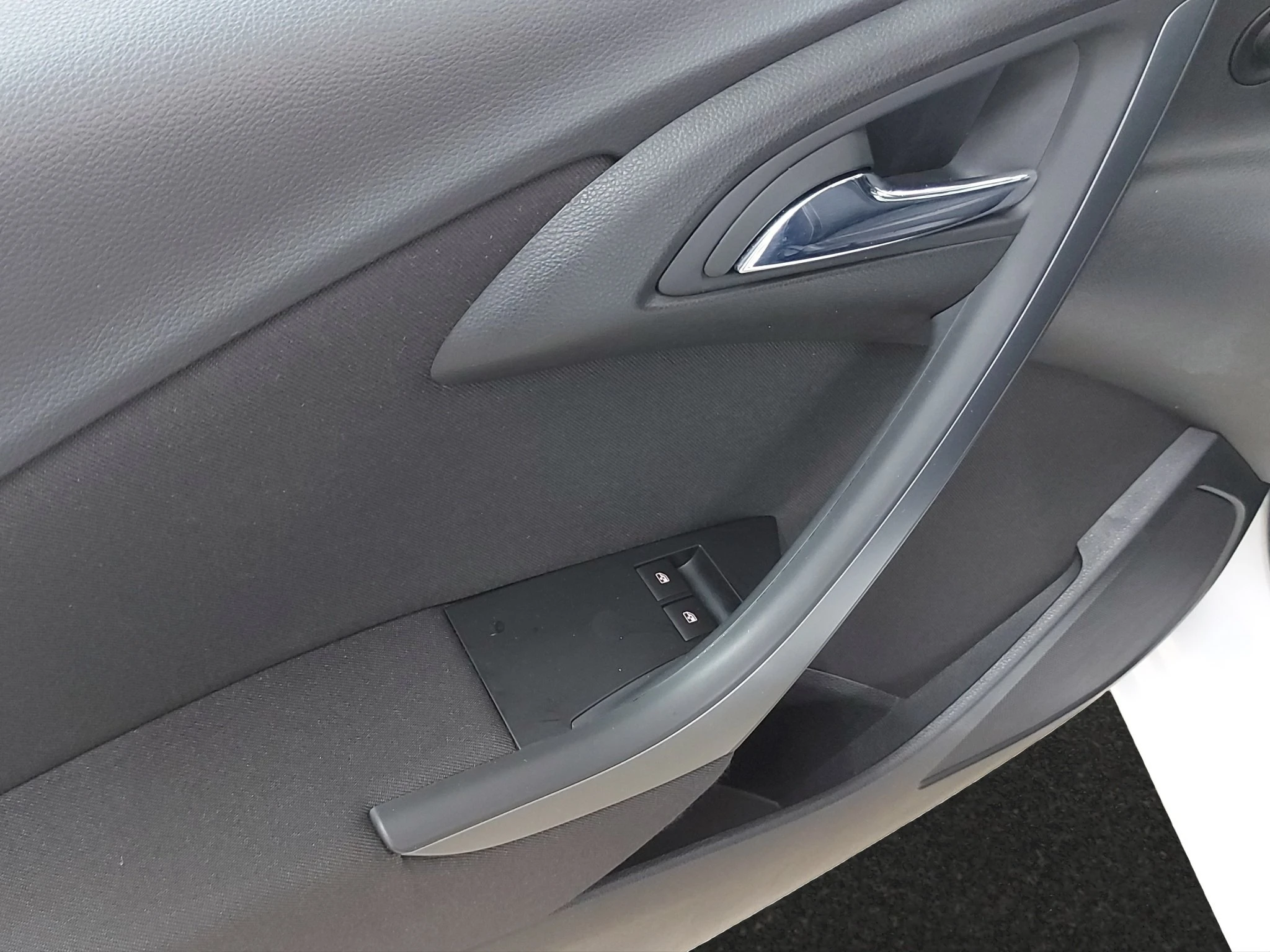 Opel-Astra-image-16
