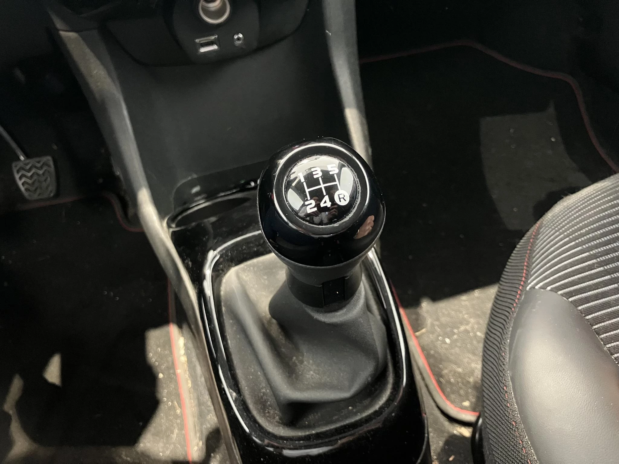 Peugeot-108-image-19