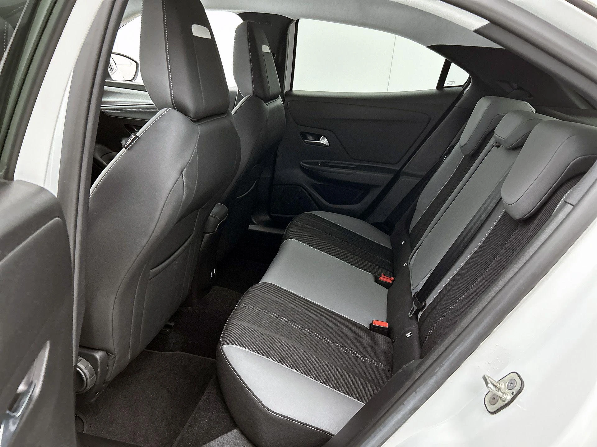 Opel-Mokka-image-25
